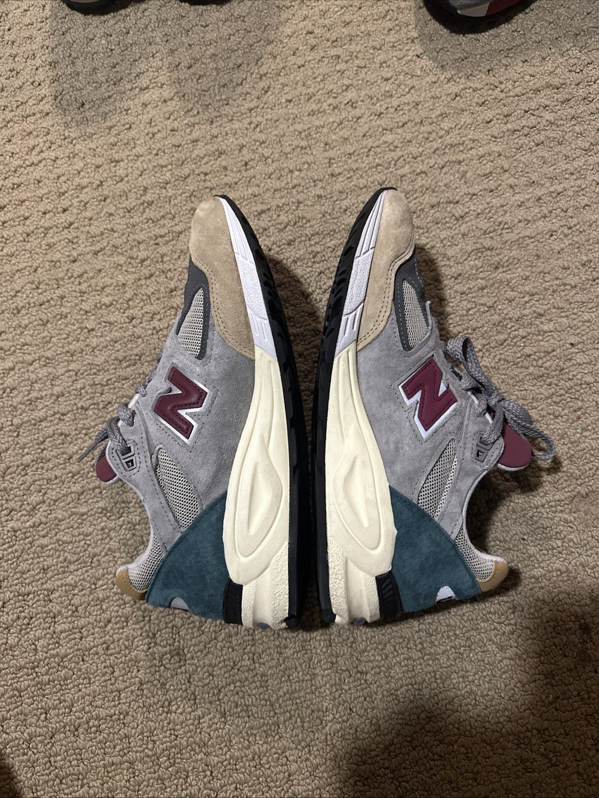 New Balance Size 8 - New Balance 990v2 Made in USA Grey Multi Size US 8 / EU 41 - 2 Thumbnail