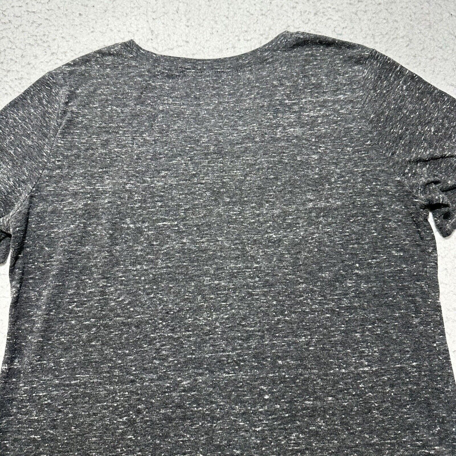Disney Disney Small Villains Ursula V-Neck Gray Graphic T Shirt Size S / US 4 / IT 40 - 10 Thumbnail