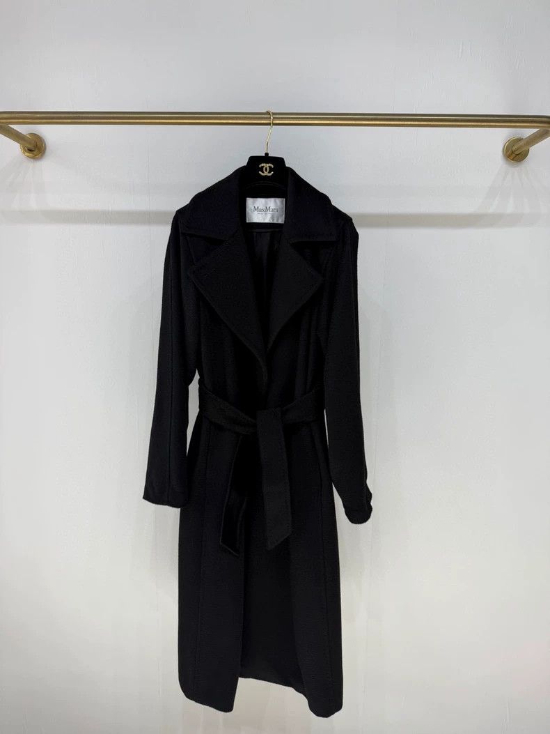 Max Mara max mara Black 100% camel fleece coat Size M / US 6-8 / IT 42-44 - 1 Thumbnail