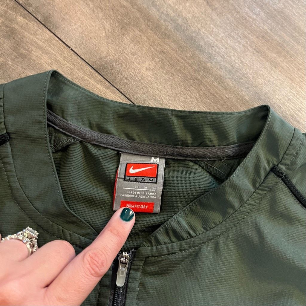 Nike Nike Grey/Green Athletic Pullover Windbreaker Men Medium Size US M / EU 48-50 / 2 - 2 Thumbnail