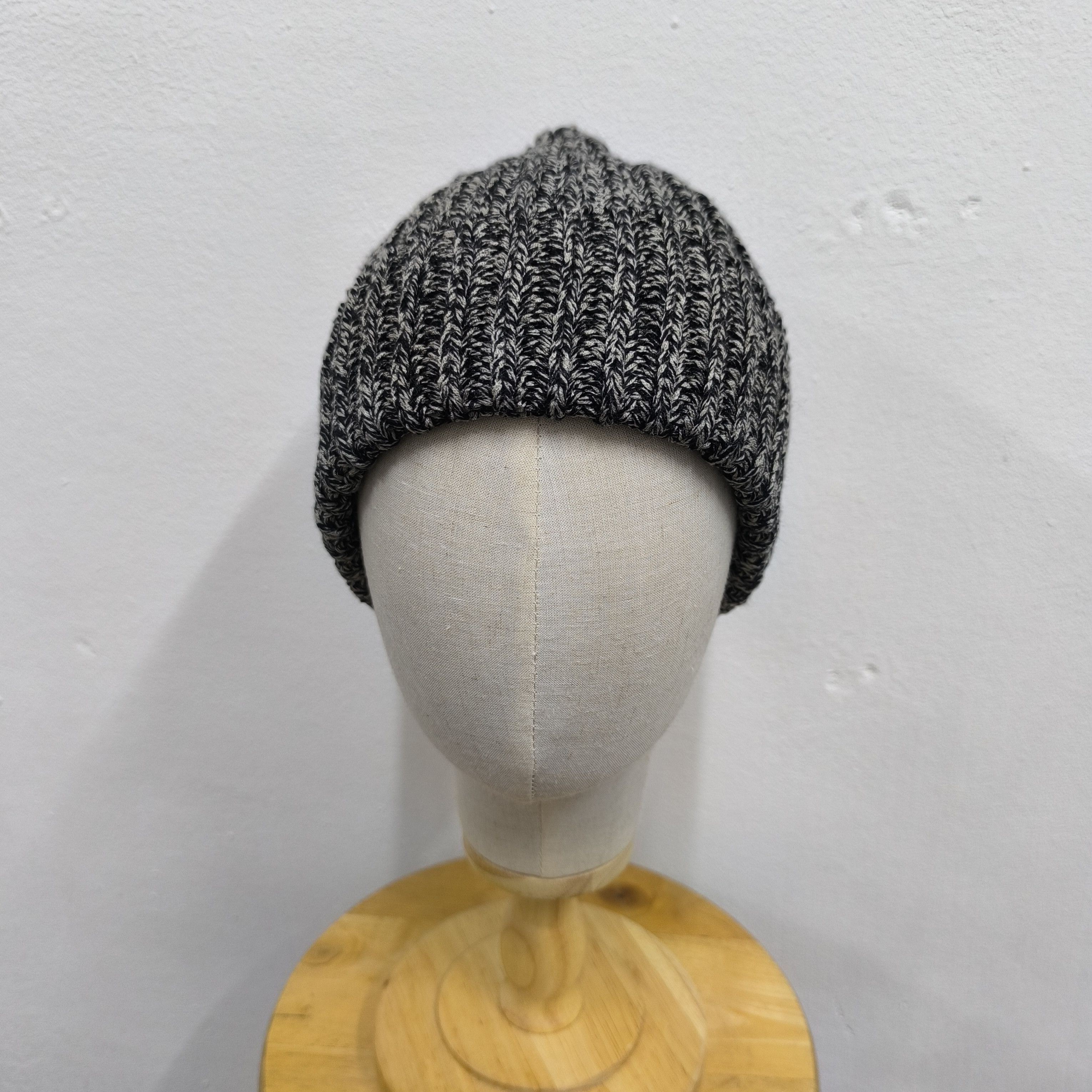 Japanese Brand ✨Japanese brand uniqlo heattech beanie hat Size ONE SIZE - 2 Thumbnail