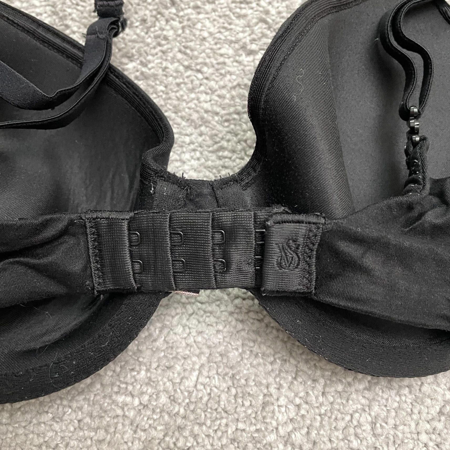 Victoria's Secret Victoria's Secret Underwired Lace Bra Womens 34C Black Adjustable Strap Hook & Eye Size ONE SIZE - 7 Thumbnail