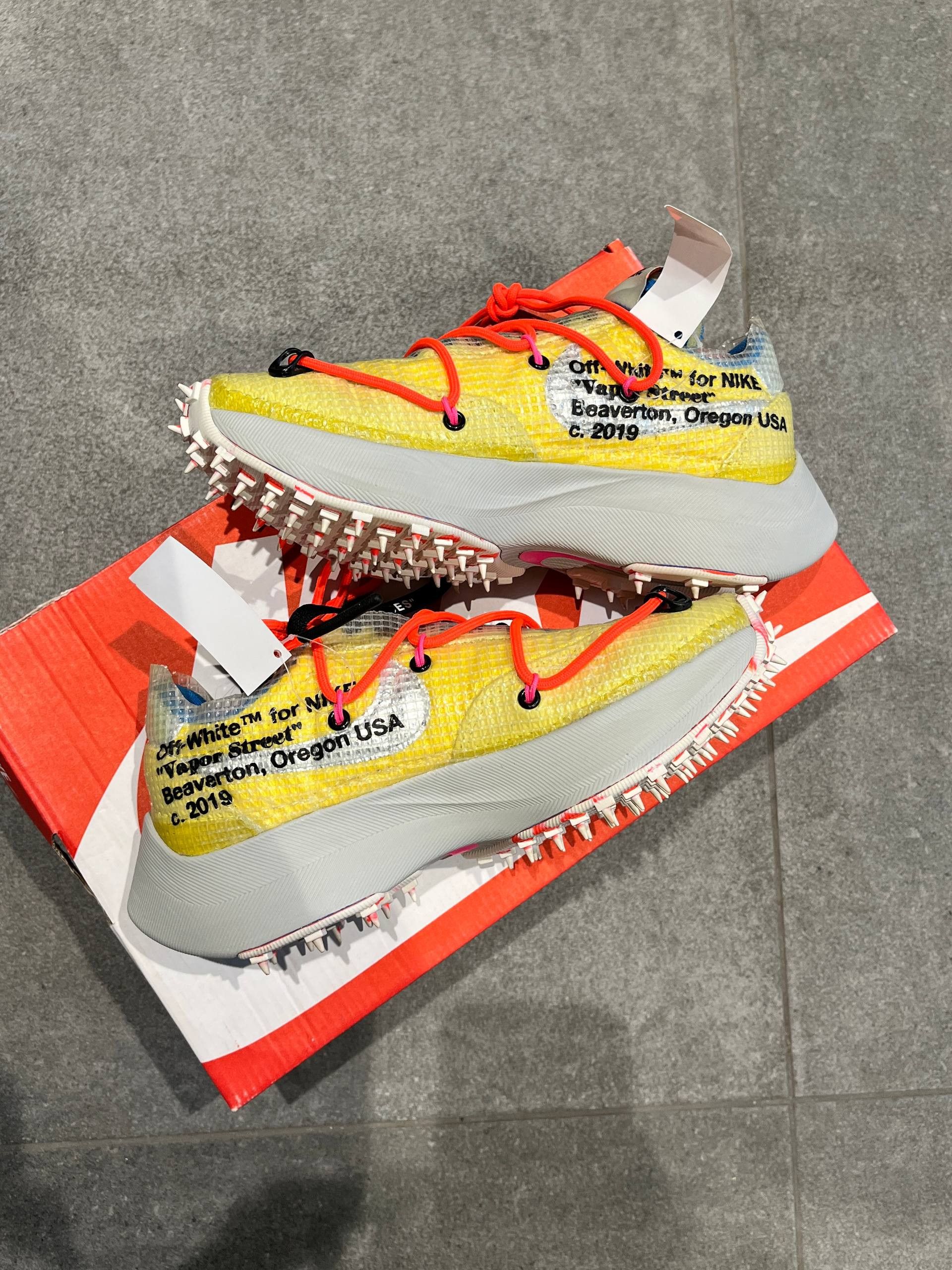 Nike × Off-White Nike OffWhite Yellow Vapor Street CD8178-700 size 5 NEW Size US 5 / IT 35 - 3 Thumbnail