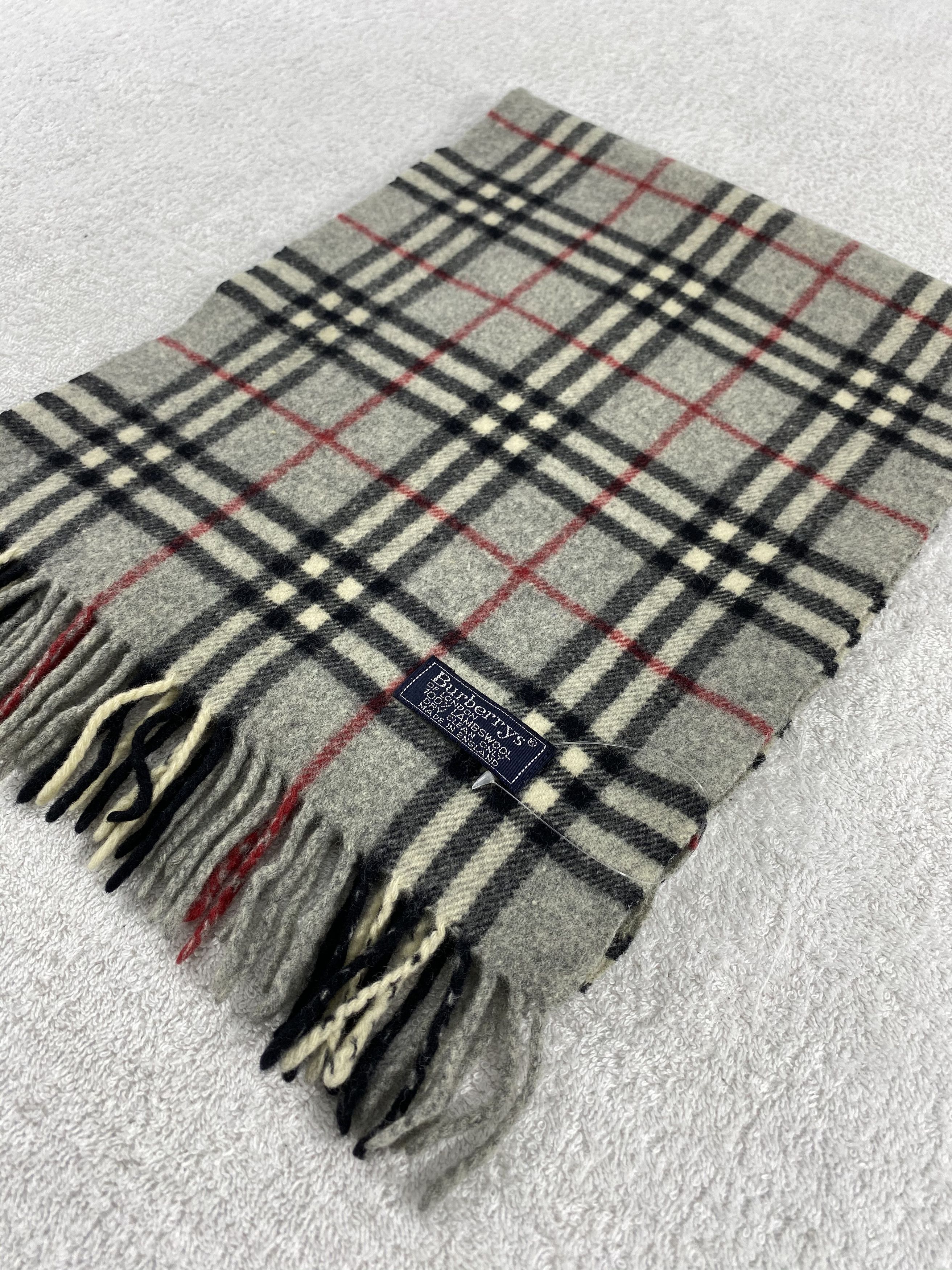 Burberry Vintage Burberry Scarf/Muffler/Neckwear MF633 Size ONE SIZE - 3 Thumbnail