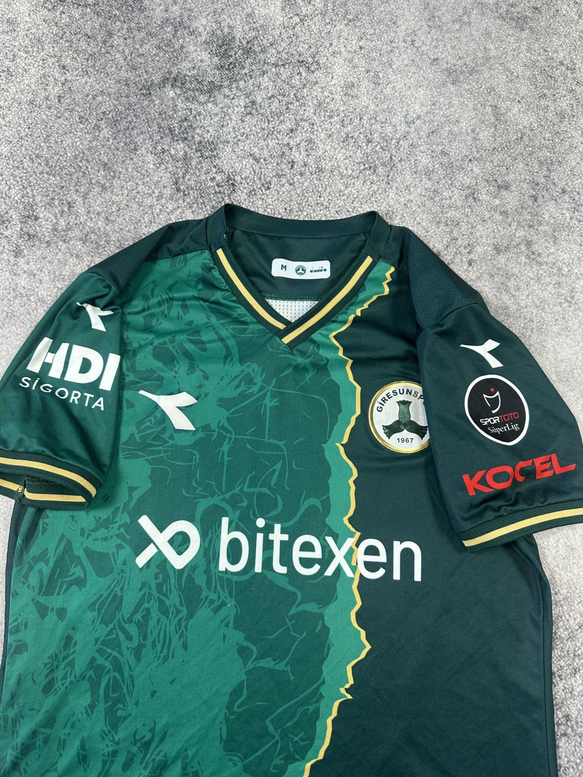 Diadora Diadora Giresunspor Soccer Jersey Turkey Blokecore M Rare Size US M / EU 48-50 / 2 - 3 Thumbnail
