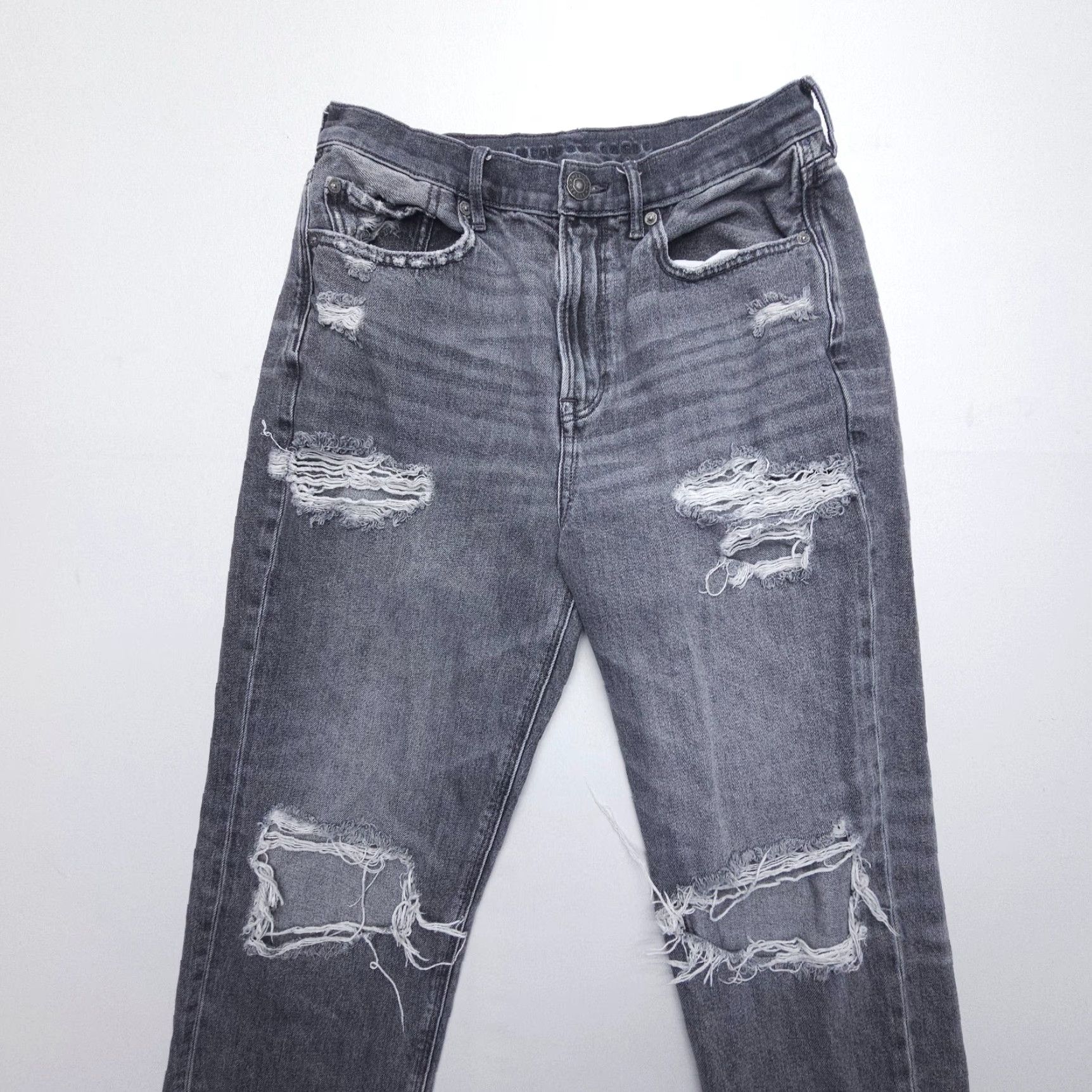 American Eagle Outfitters American Eagle Highest Rise Jeans '90s Boyfriend Size 10 Gray Distressed Cotton Size 32" / US 10 / IT 46 - 4 Thumbnail