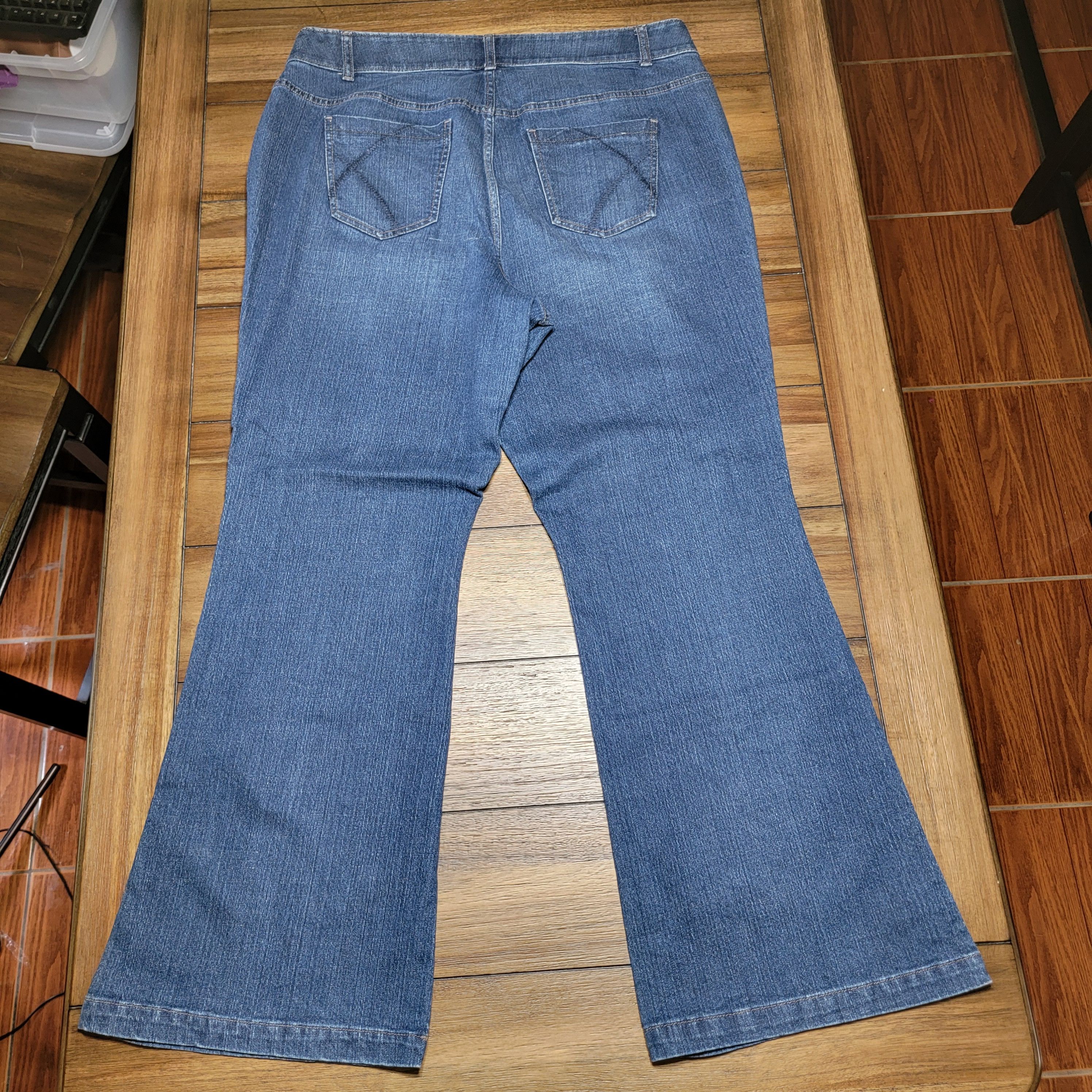 Other Lane Bryant Flare Jeans w/ Tighter Tummy Technology - 18 Ave Size 38" / US 16 / IT 52 - 3 Thumbnail