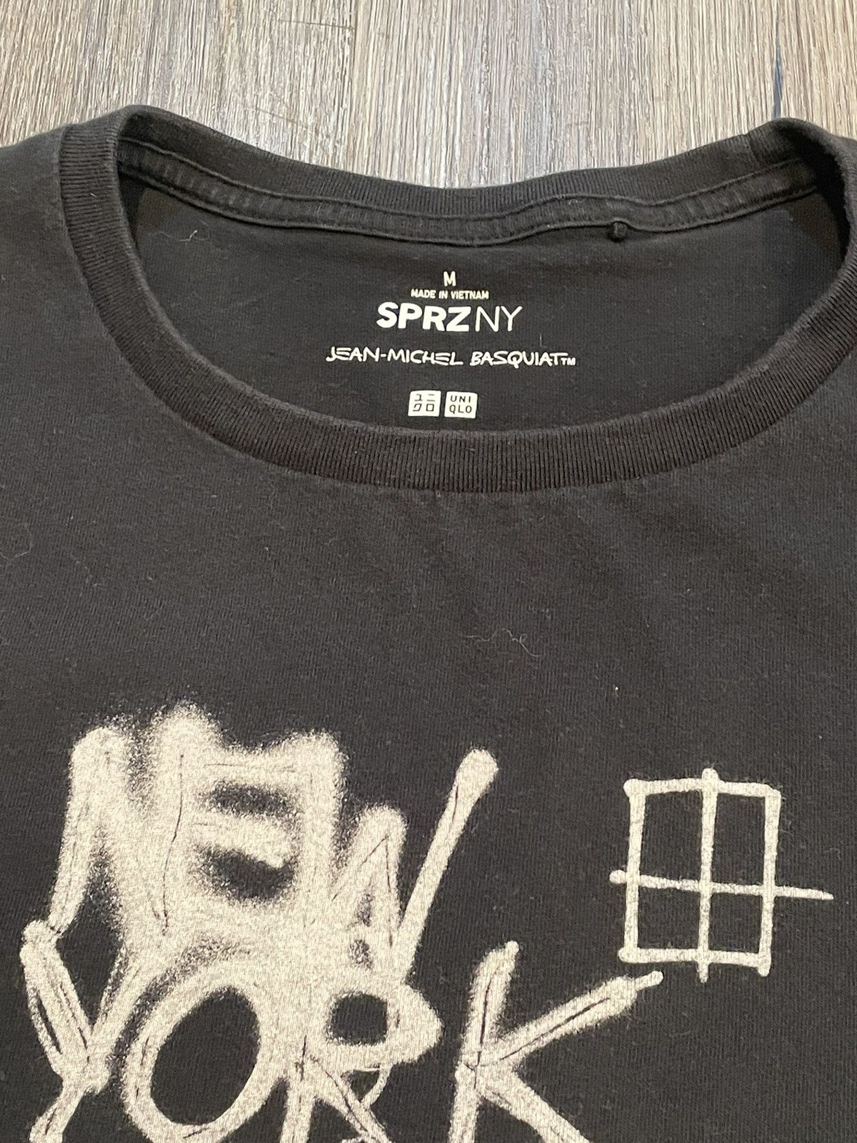 Japanese Brand Jean Michael Basquiat x Uniqlo New York Tee Shirt 🗽 Size US S / EU 44-46 / 1 - 5 Thumbnail