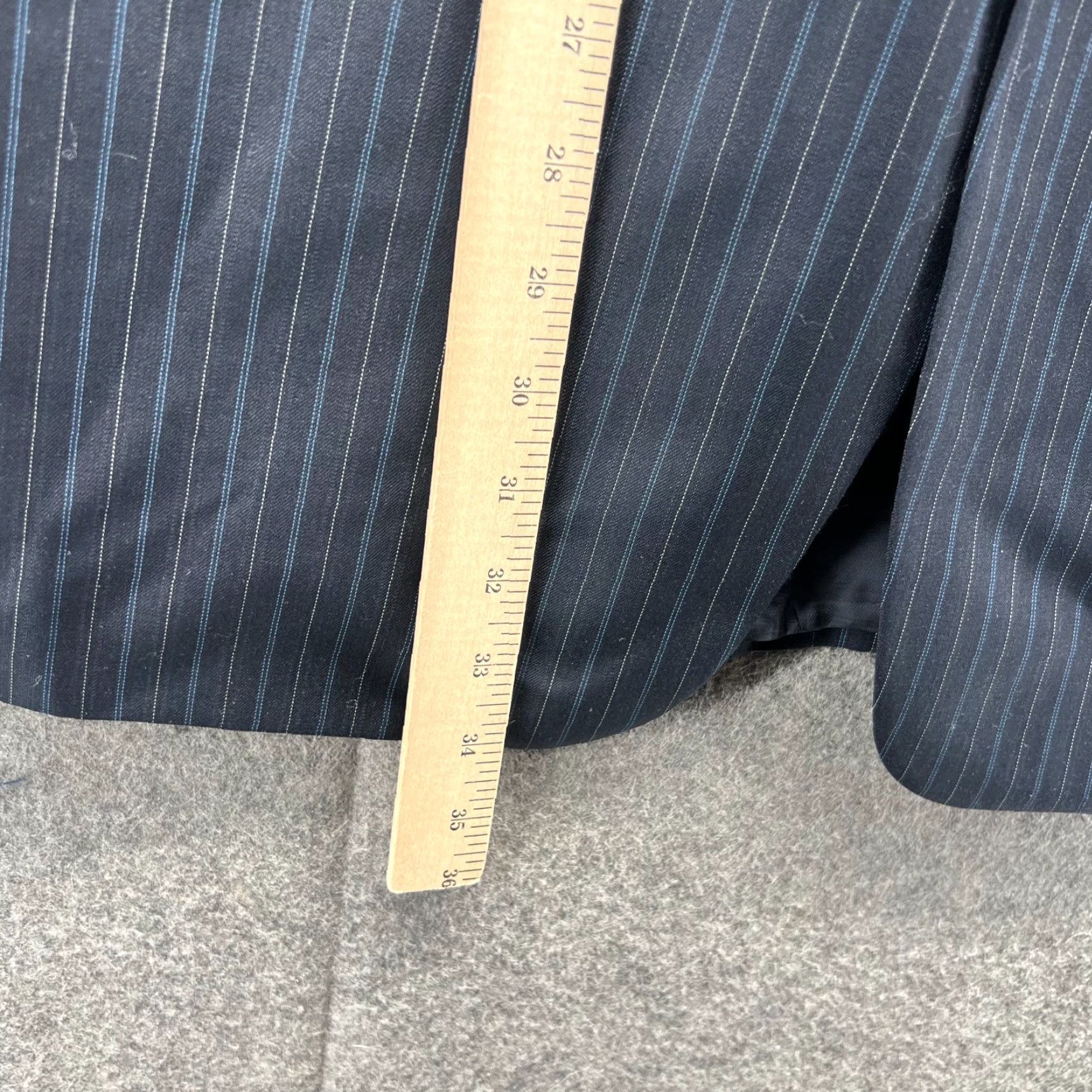 Hugo Boss VINTAGE? No. Hugo Boss Blazer Mens 42L Blue Sport Coat Jacket Striped Wool Suit Size 42R - 4 Thumbnail