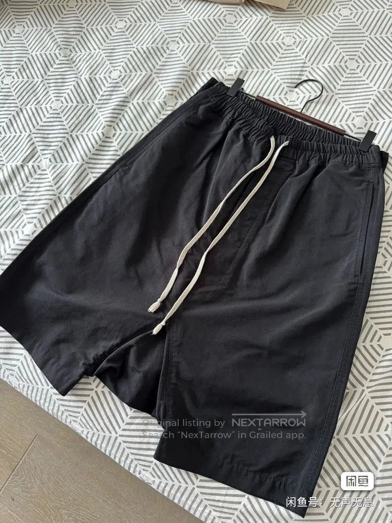 Rick Owens Rick Owens RO Black Shorts . Size US 30 / EU 46 - 1 Thumbnail
