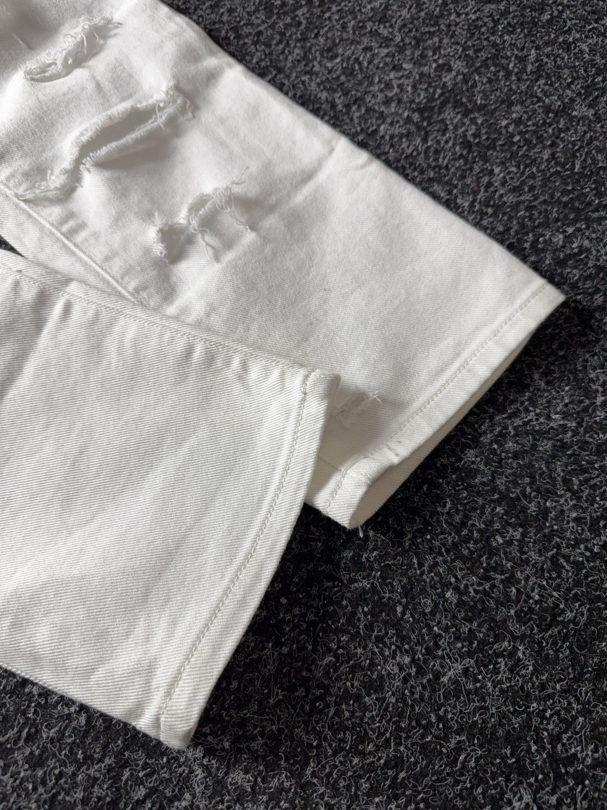 Diesel Luxury 00s Diesel Distressed White Jeans Slim Straight Y2K Size 30" / US 8 / IT 44 - 4 Thumbnail