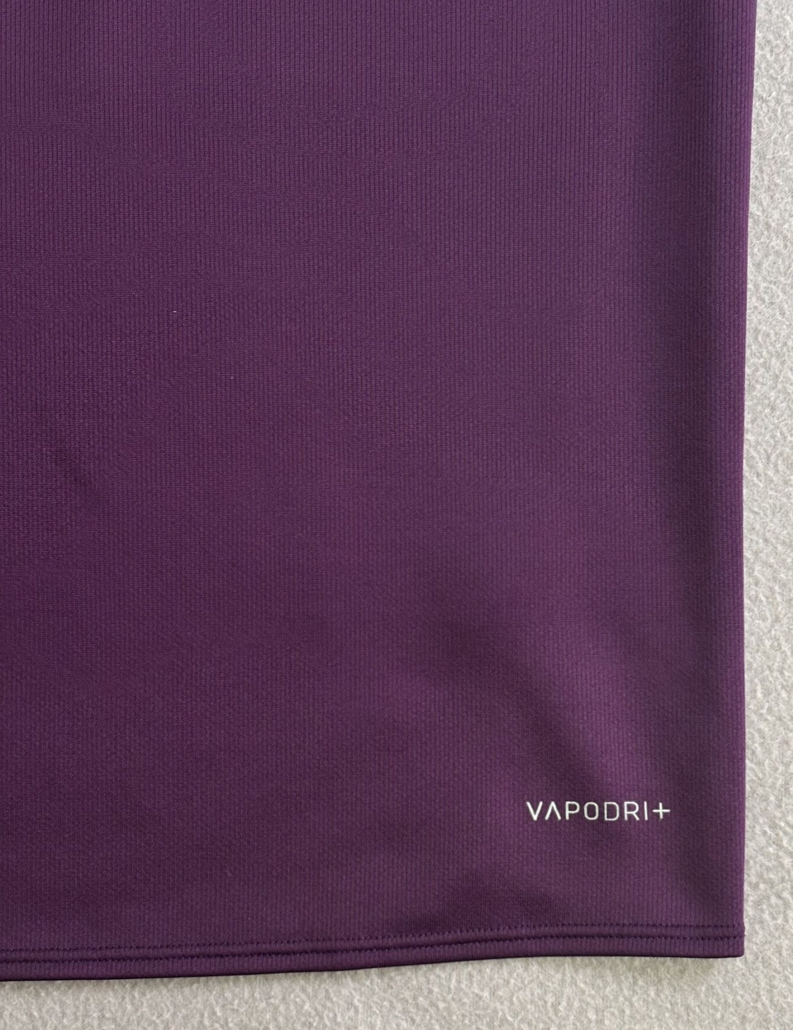 Canterbury of New Zealand Ireland Rugby 2016/2017 Canterbury Vodafone Vapodri+ Size US L / EU 52-54 / 3 - 11 Thumbnail