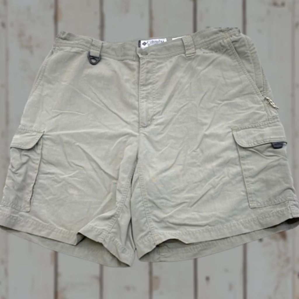 Olive Columbia GRT Cargo Shorts Men Large 32 Olive Green Pockets Outdoor Work 6153 Size US 33 - 1 Thumbnail