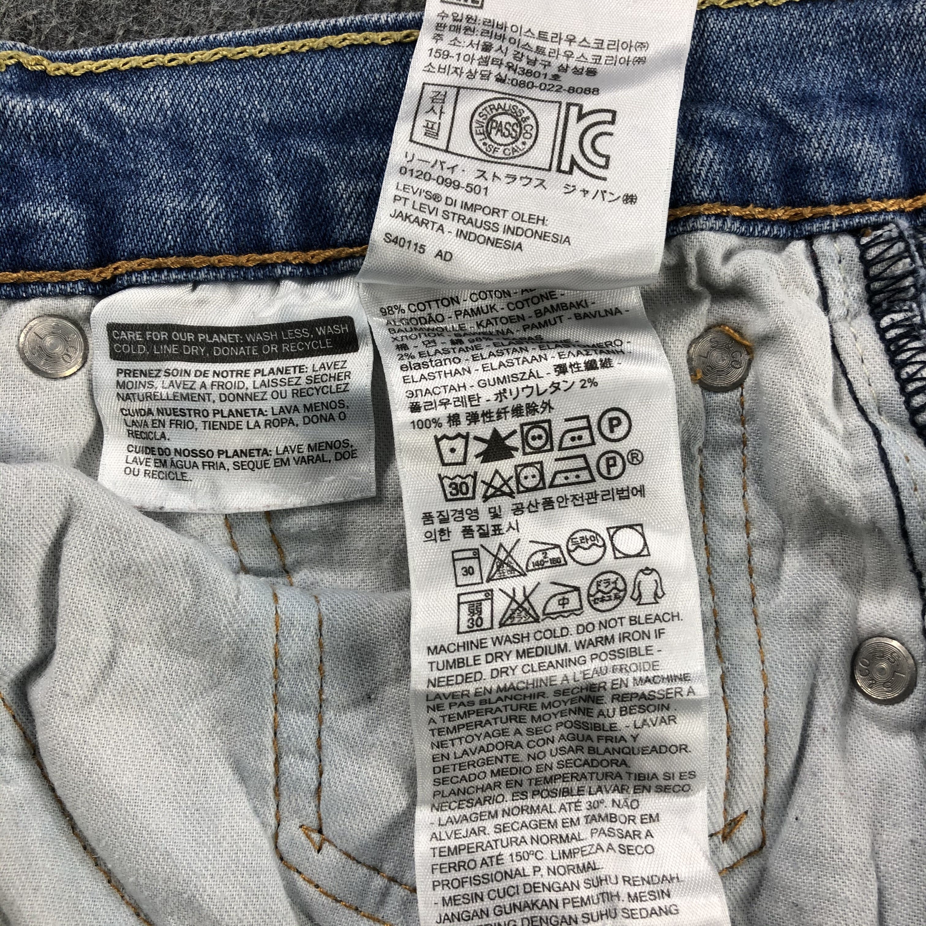 Levi's Vintage Blue Wash Levis Jeans-J2422 Size US 32 / EU 48 - 12 Thumbnail