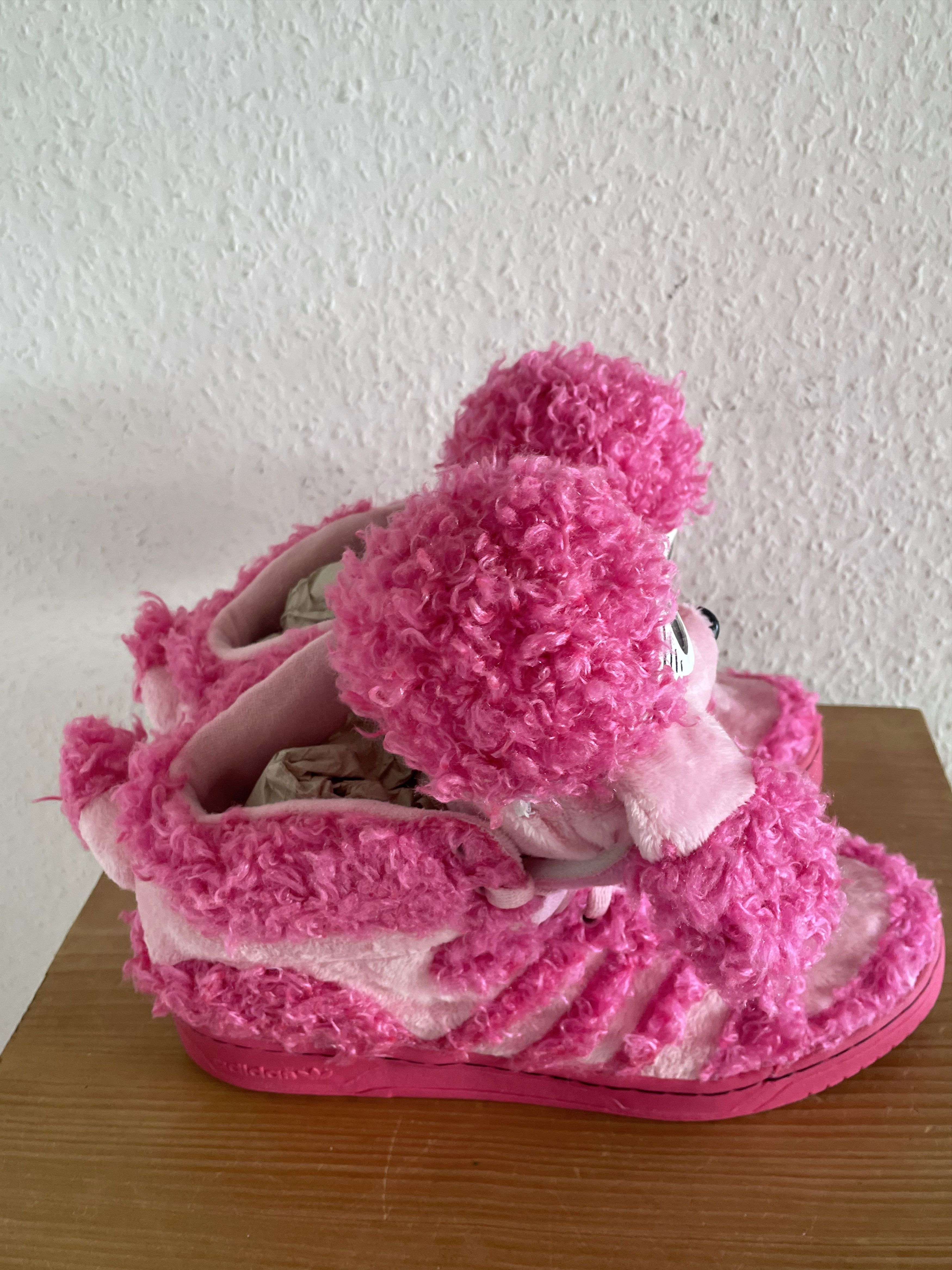 Adidas × Jeremy Scott JS Poodle Pink Fur Sneaker Size US 10 / EU 43 - 8 Thumbnail