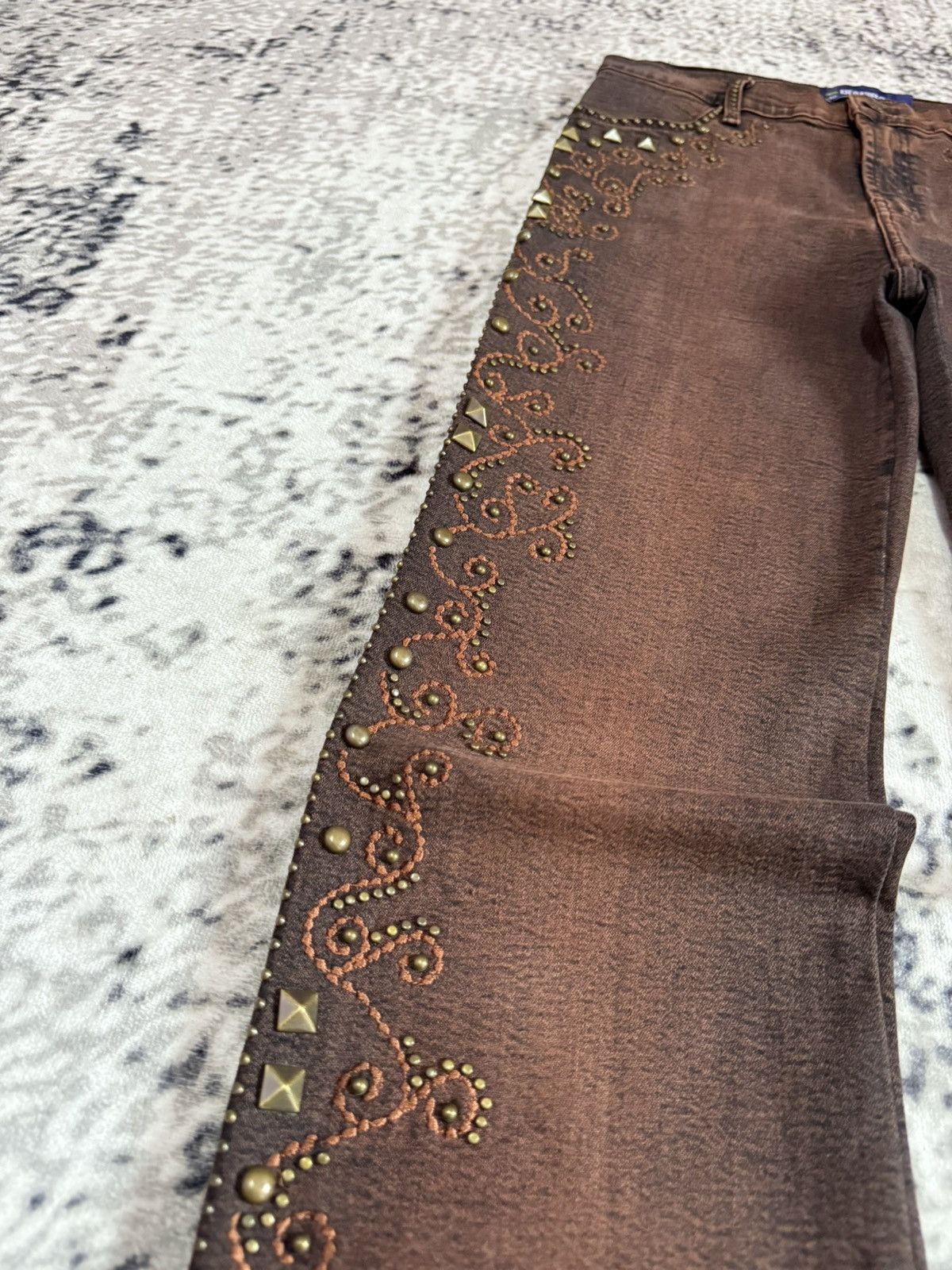 Tornado Mart Tornado Mart Style Embroidery Studded Tribal Flare Jeans Size US 28 / EU 44 - 8 Thumbnail