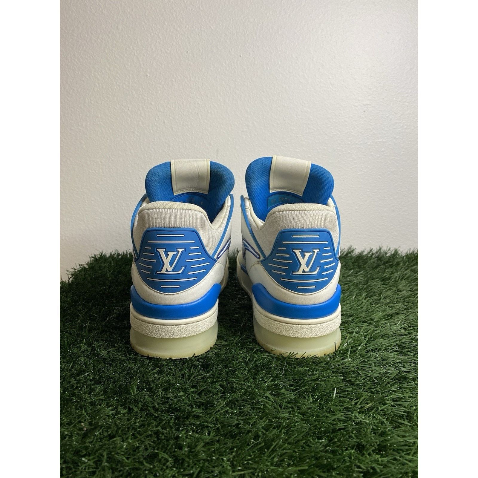 Louis Vuitton Louis Vuitton Trainer “AZUR” | Size 9 LV Size US 10 / EU 43 - 12 Thumbnail