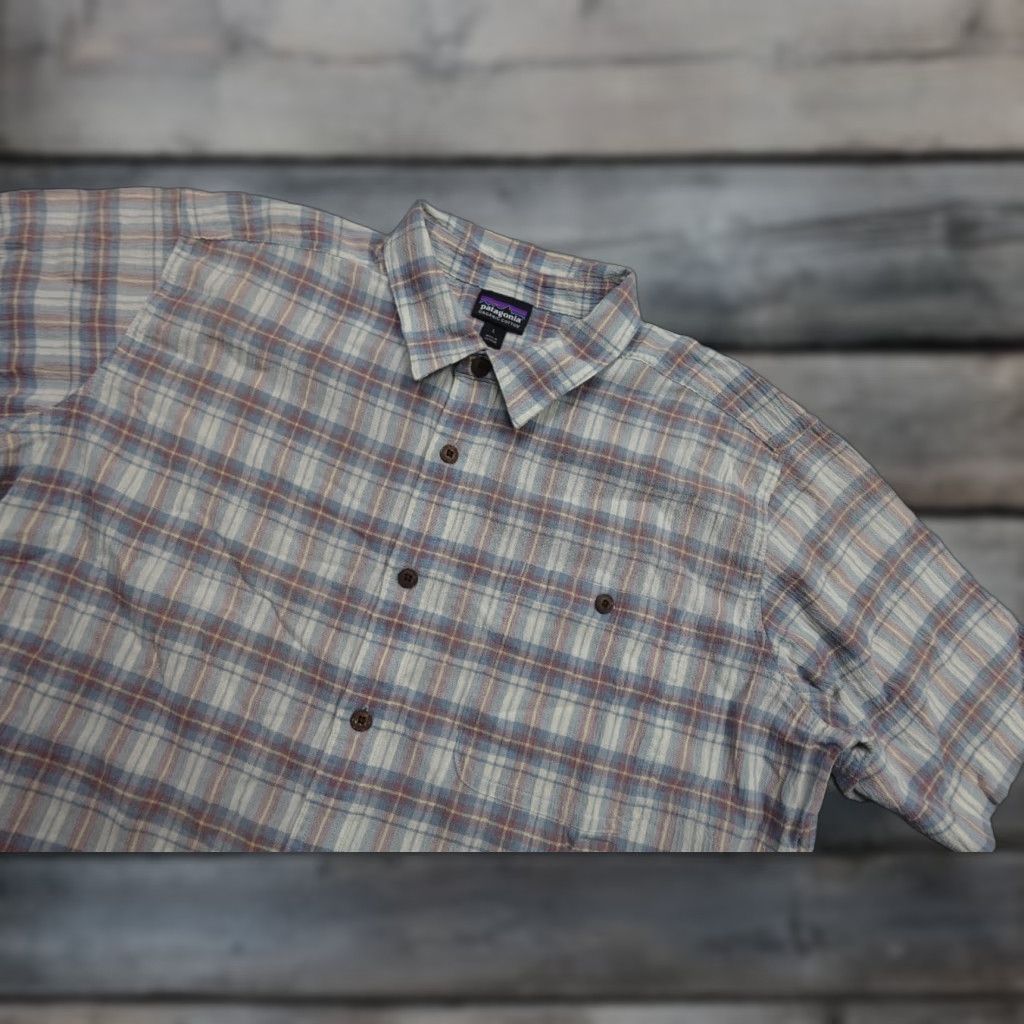 Patagonia Patagonia Shirt Mens Large Blue Check Organic Cotton Camp Hiking Fishing Light Shirt Size US L / EU 52-54 / 3 - 1 Thumbnail