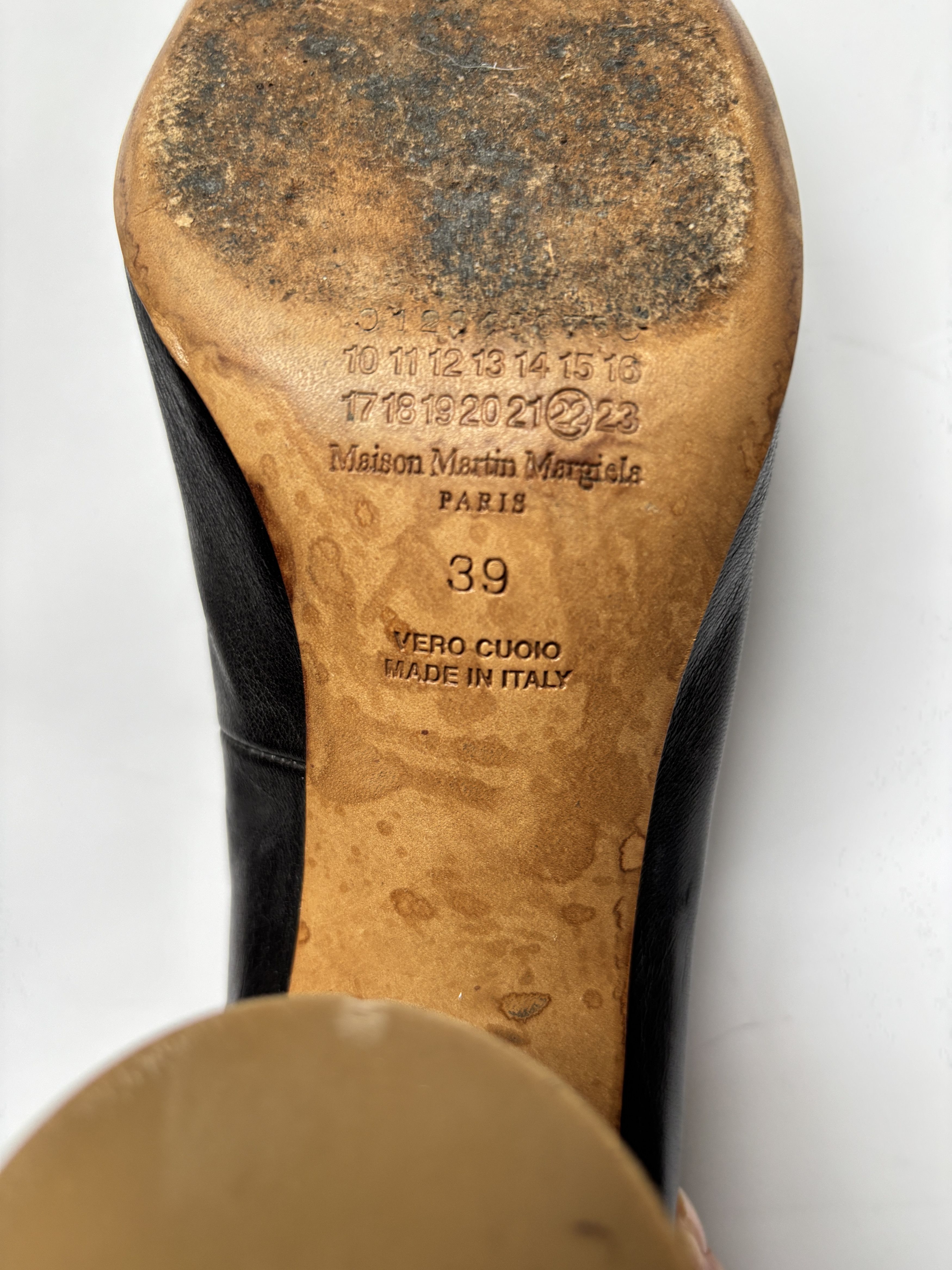 Maison Margiela ⚡️QUICK SALE⚡️Margiela Black Round Toe, Round Heel Pumps Size US 9 / IT 39 - 10 Thumbnail