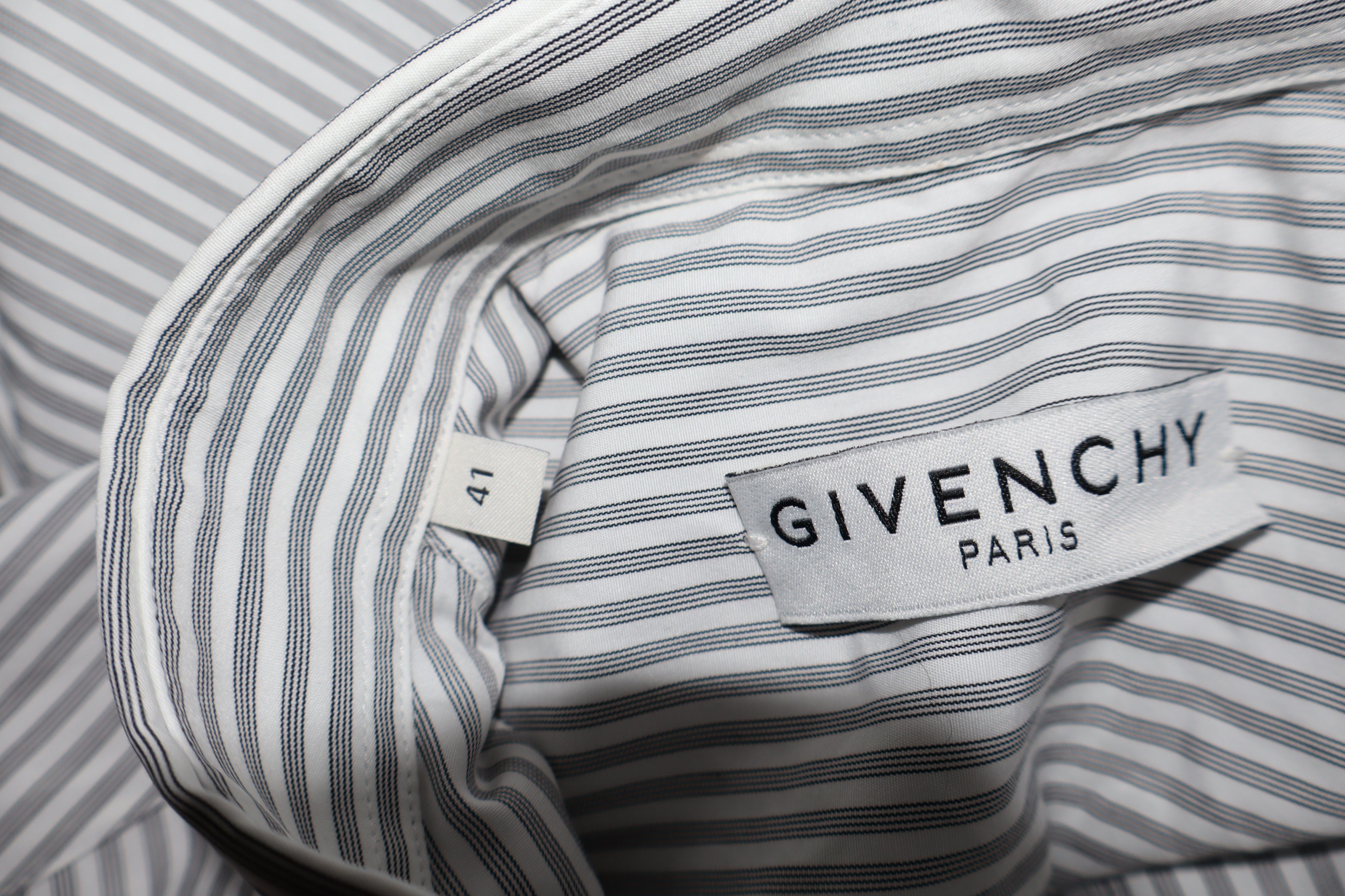 Givenchy Logo tape oversized shirt Size US L / EU 52-54 / 3 - 3 Thumbnail