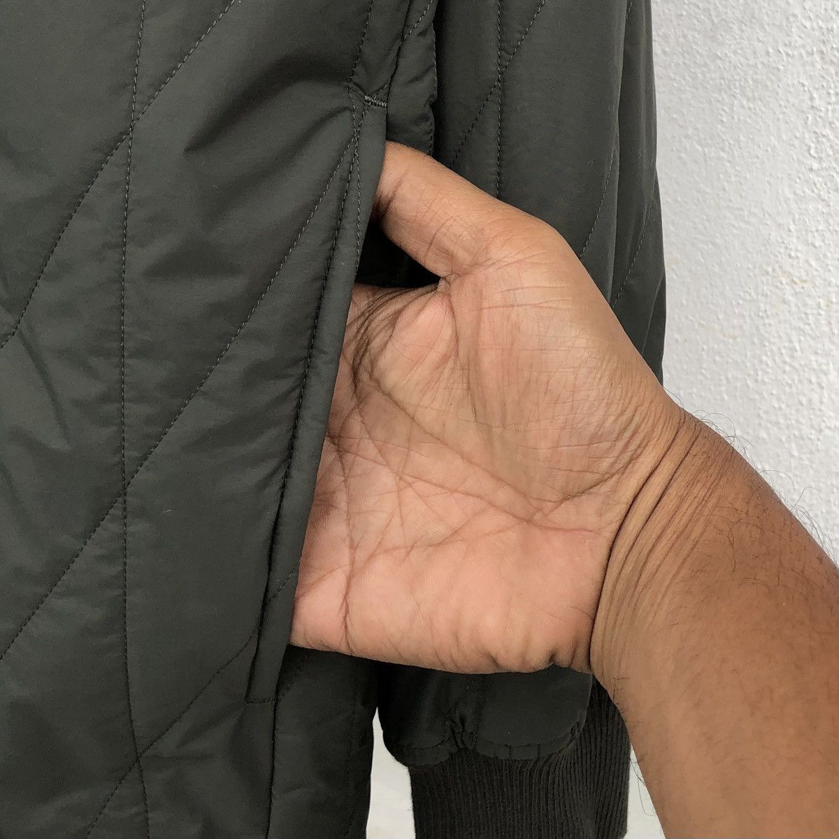 Uniqlo UNIQLO HEATTECH WARM PADDED JACKET Size US M / EU 48-50 / 2 - 10 Thumbnail