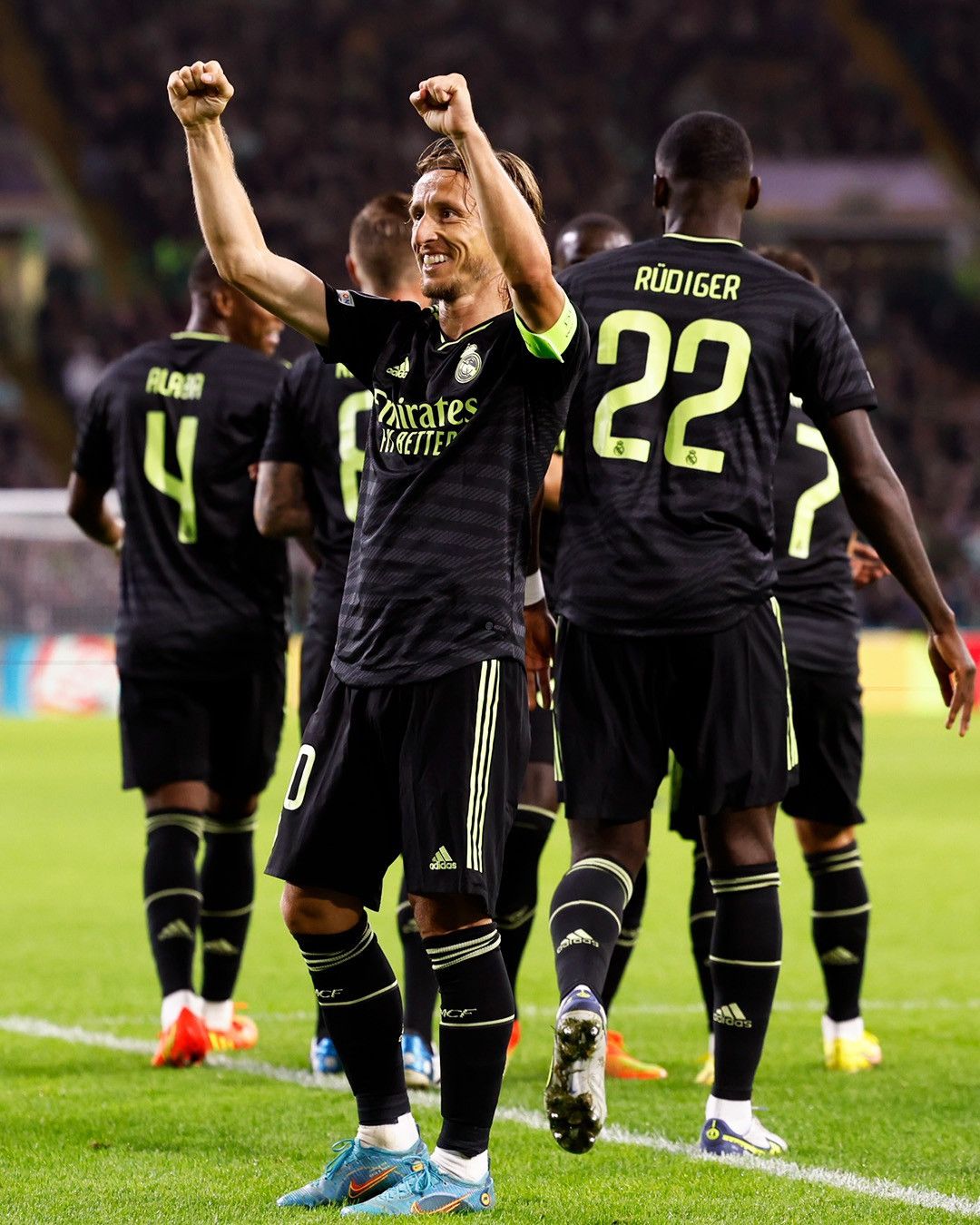 Adidas Real Madrid 22-23 Third Kit Player Version Size US M / EU 48-50 / 2 - 3 Thumbnail