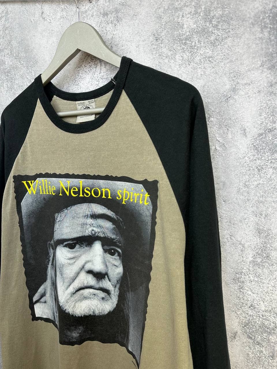 Vintage Willie Nelson 2009 Spirit Tour 3/4 Sleeve Graphic T-Shirt Size US L / EU 52-54 / 3 - 5 Thumbnail