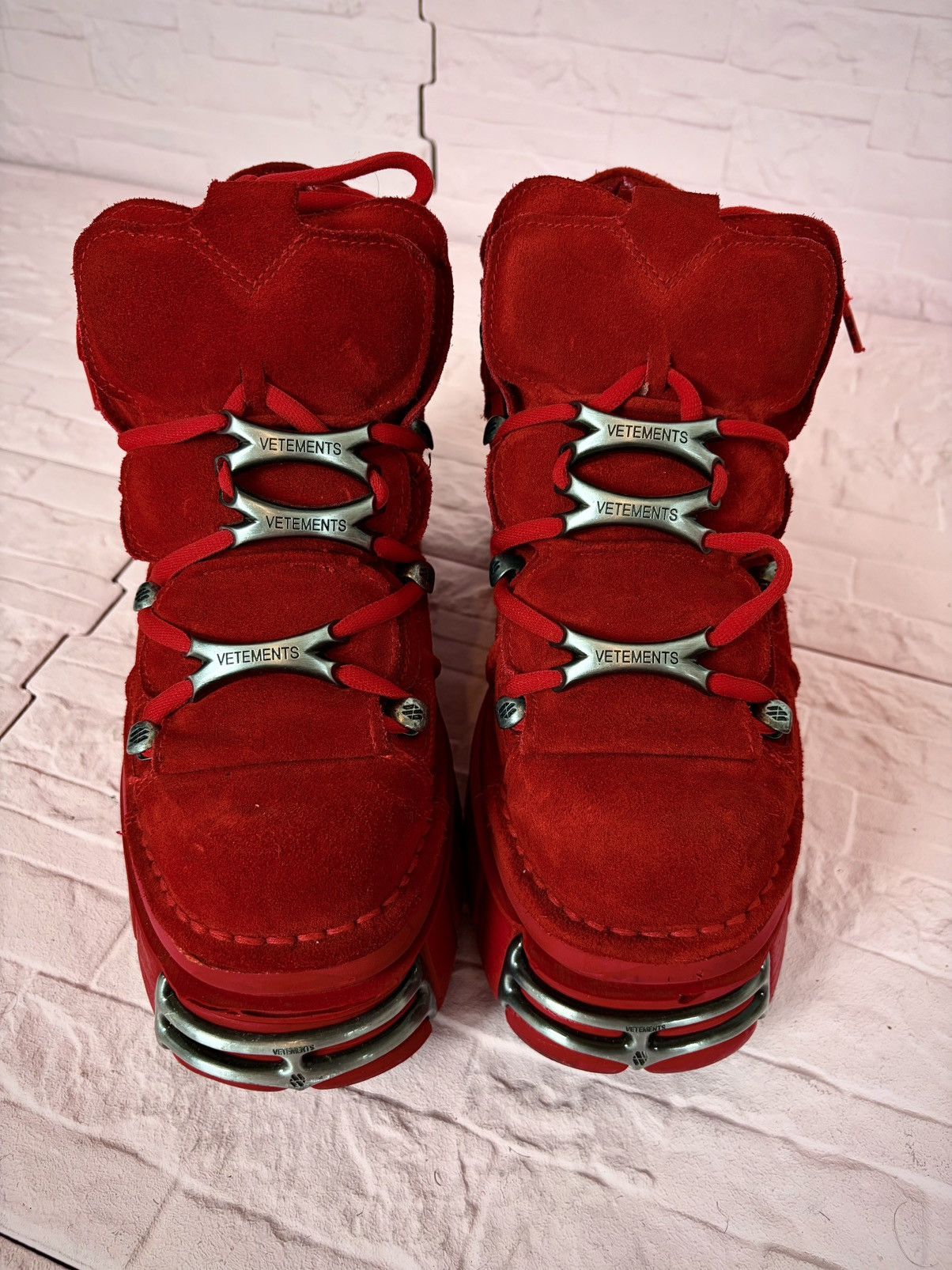 New Rock × Vetements Vetements Newrocks red suede leather Size US 10 / EU 43 - 2 Thumbnail