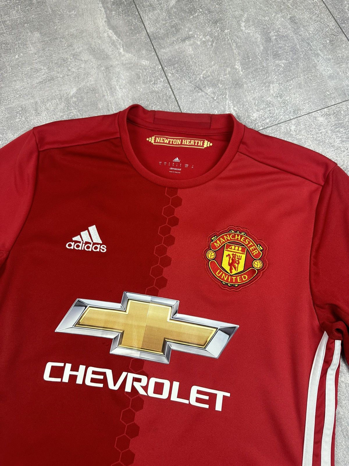 Adidas Adidas Manchester United #6 Pogba Home Jersey AI6720 Size US S / EU 44-46 / 1 - 3 Thumbnail