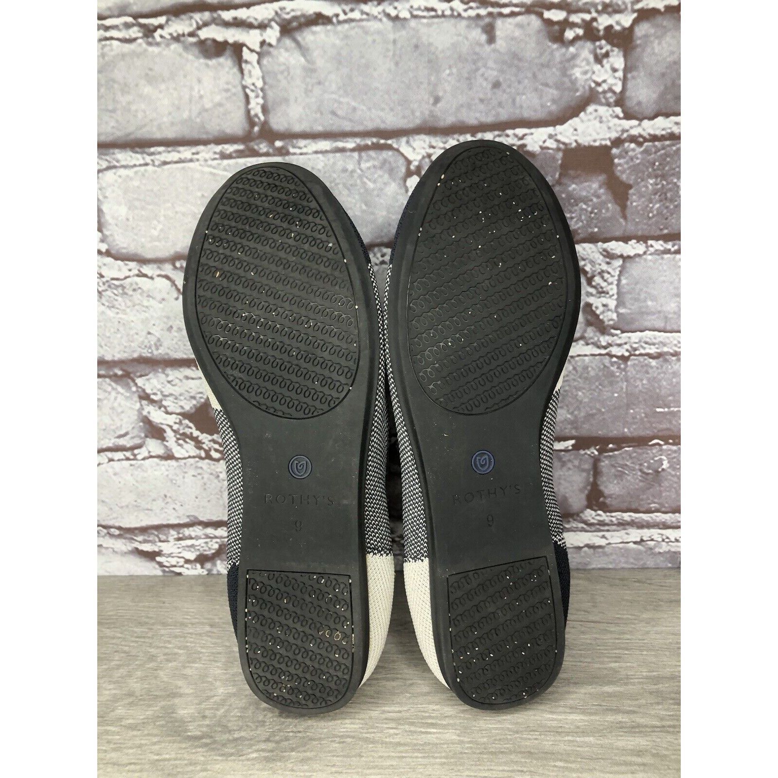 Other Rothy’s The Flat Captoe Dove Grey Black Plaid Knit Round Bal Size US 9 / IT 39 - 8 Thumbnail