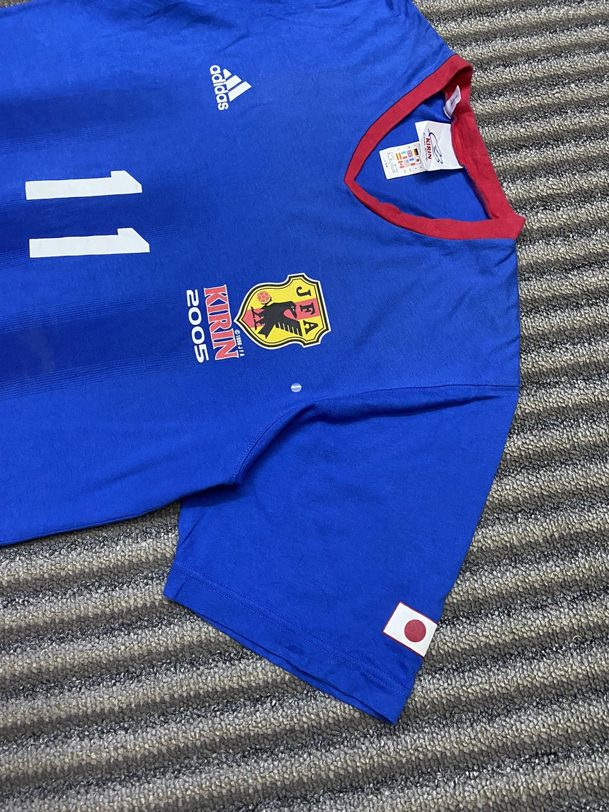 Adidas Adidas KIRIN 2005 JFA Tshirt Size US L / EU 52-54 / 3 - 5 Thumbnail