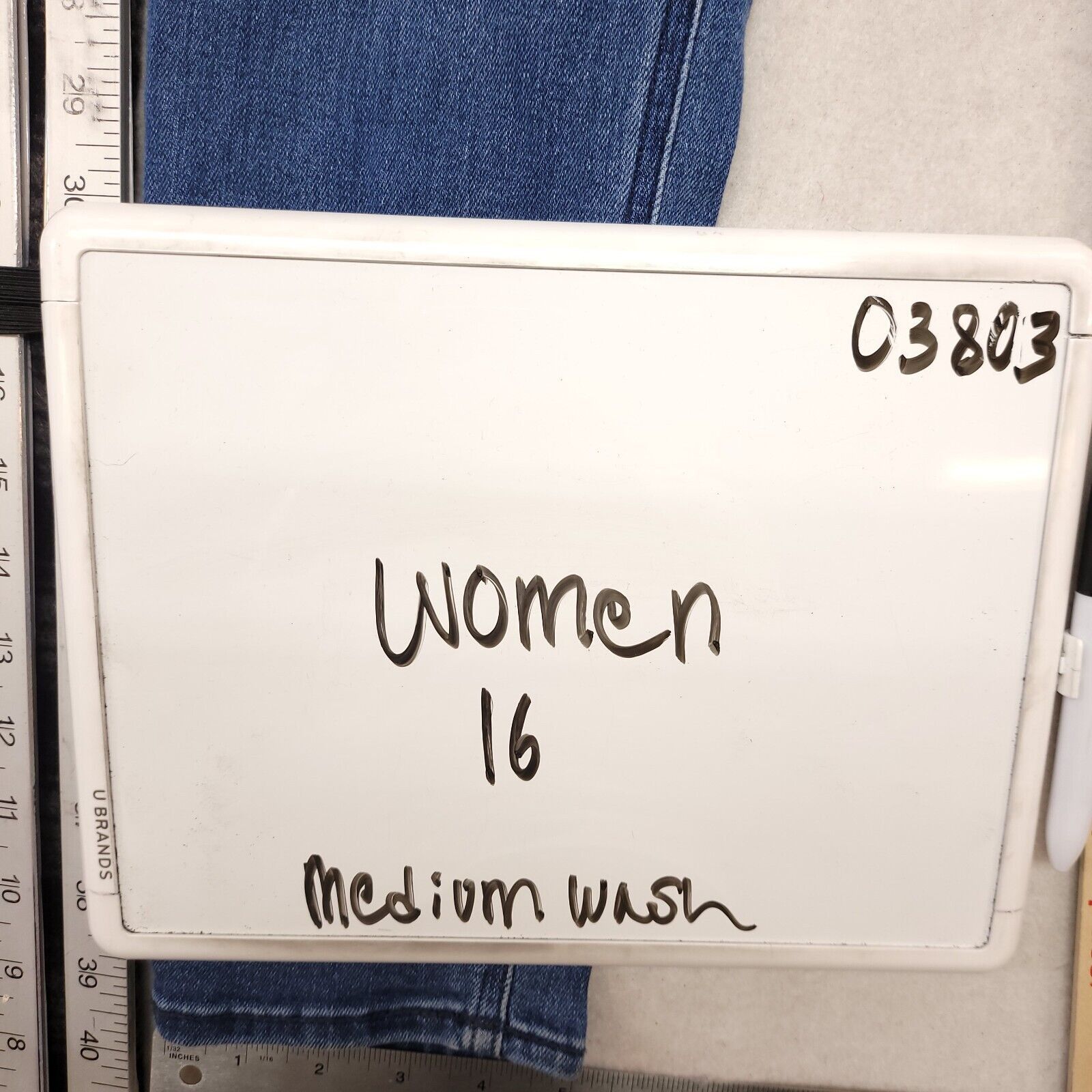 Old Navy Old Navy Casual Button Denim Jeans Womens Size 16 Blue Size 38" / US 16 / IT 52 - 6 Thumbnail
