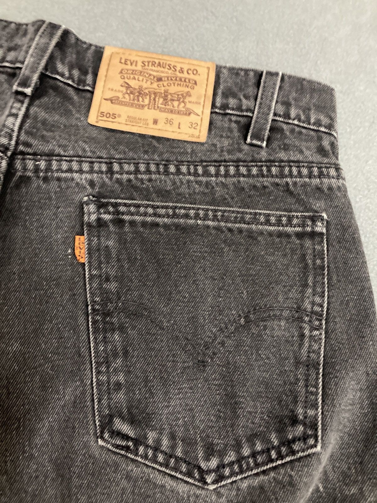 Levi's Vintage 90’s Levis 505 orange tab jeans Made in Mexico Size US 36 / EU 52 - 12 Thumbnail