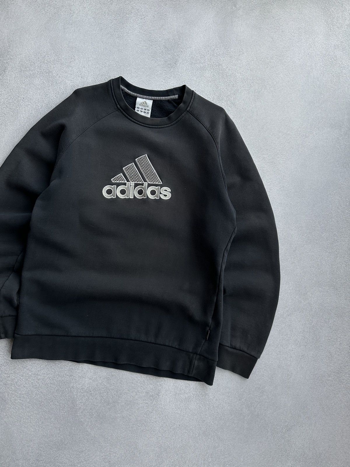 Adidas × Vintage Vintage Adidas Big Logo Faded Sweatshirt Size US M / EU 48-50 / 2 - 3 Thumbnail