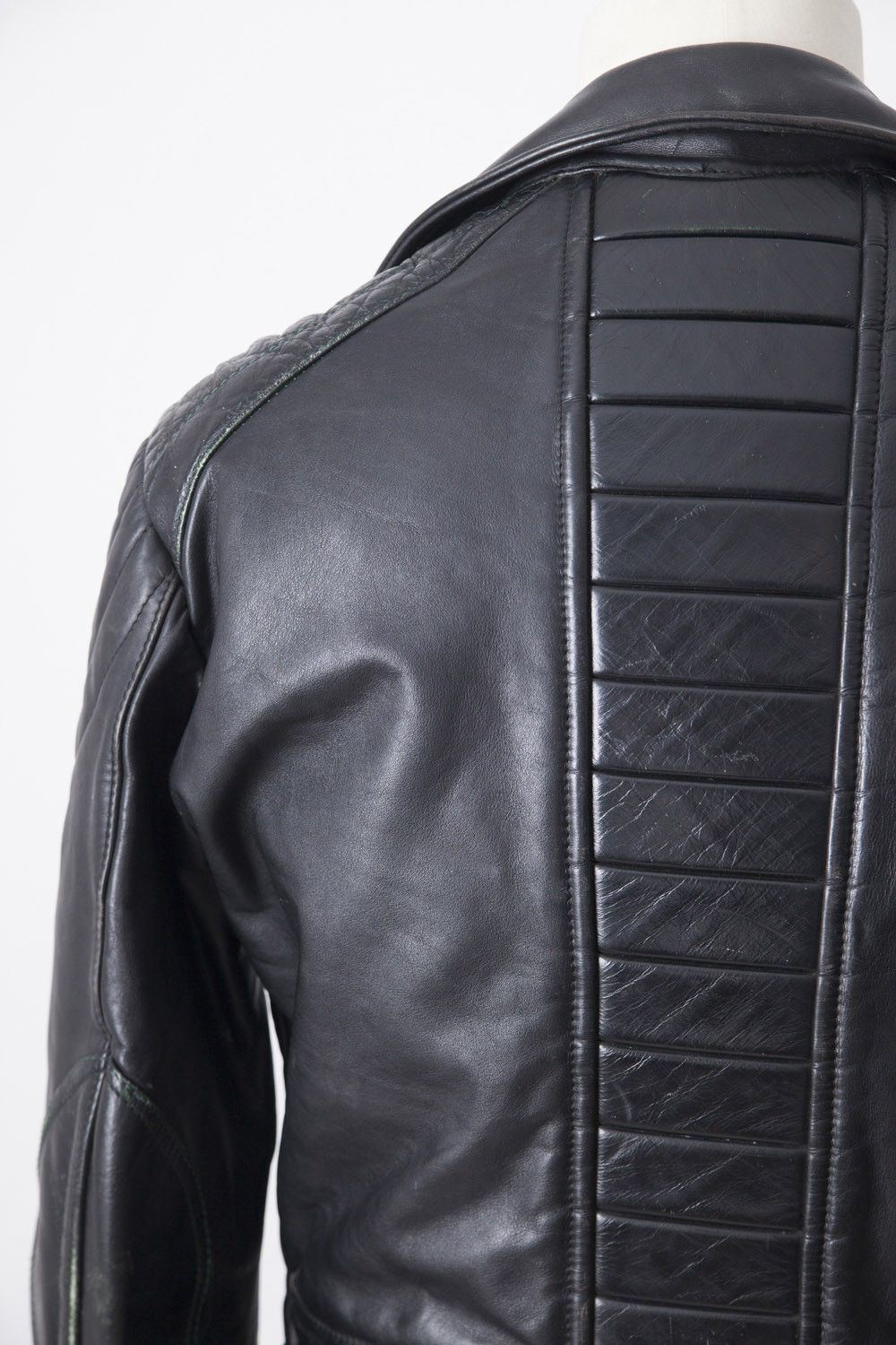 Vintage Vintage black leather biker jacket Size US M / EU 48-50 / 2 - 2 Thumbnail