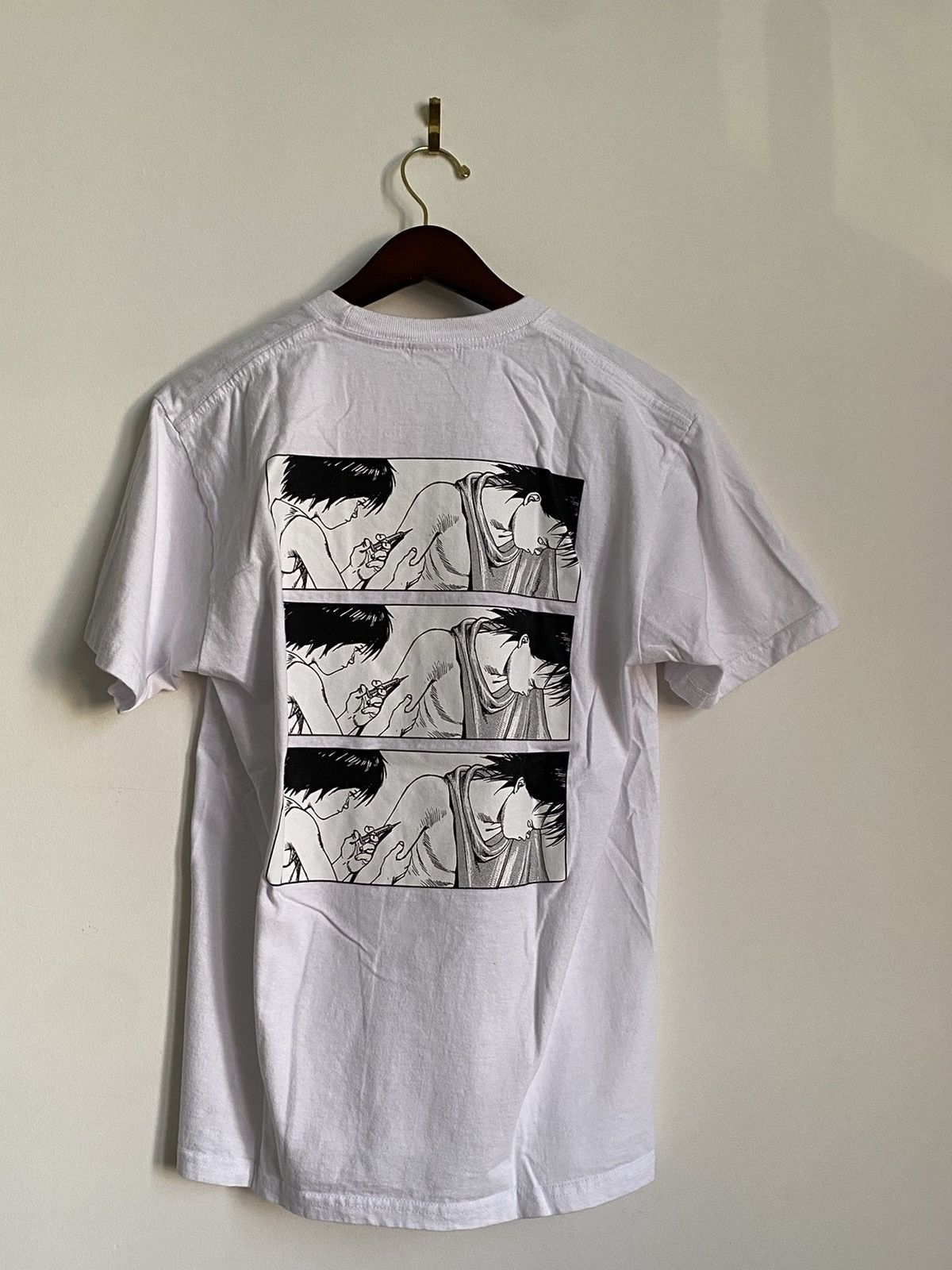 Supreme akira tee store white