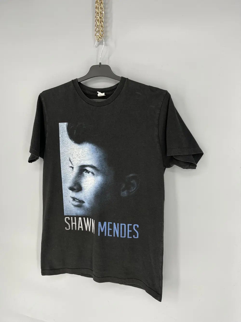 Band Tees Vintage Shawn Mendes Big Logo Illuminate World Tour Tee Size US M / EU 48-50 / 2 - 3 Thumbnail