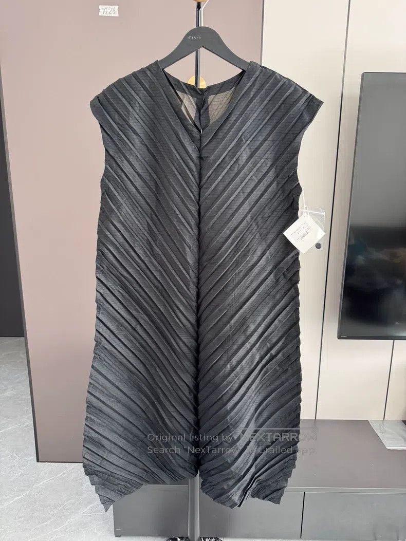 Issey Miyake Issey Miyake Main Line Dress in Black Size M / US 6-8 / IT 42-44 - 1 Thumbnail