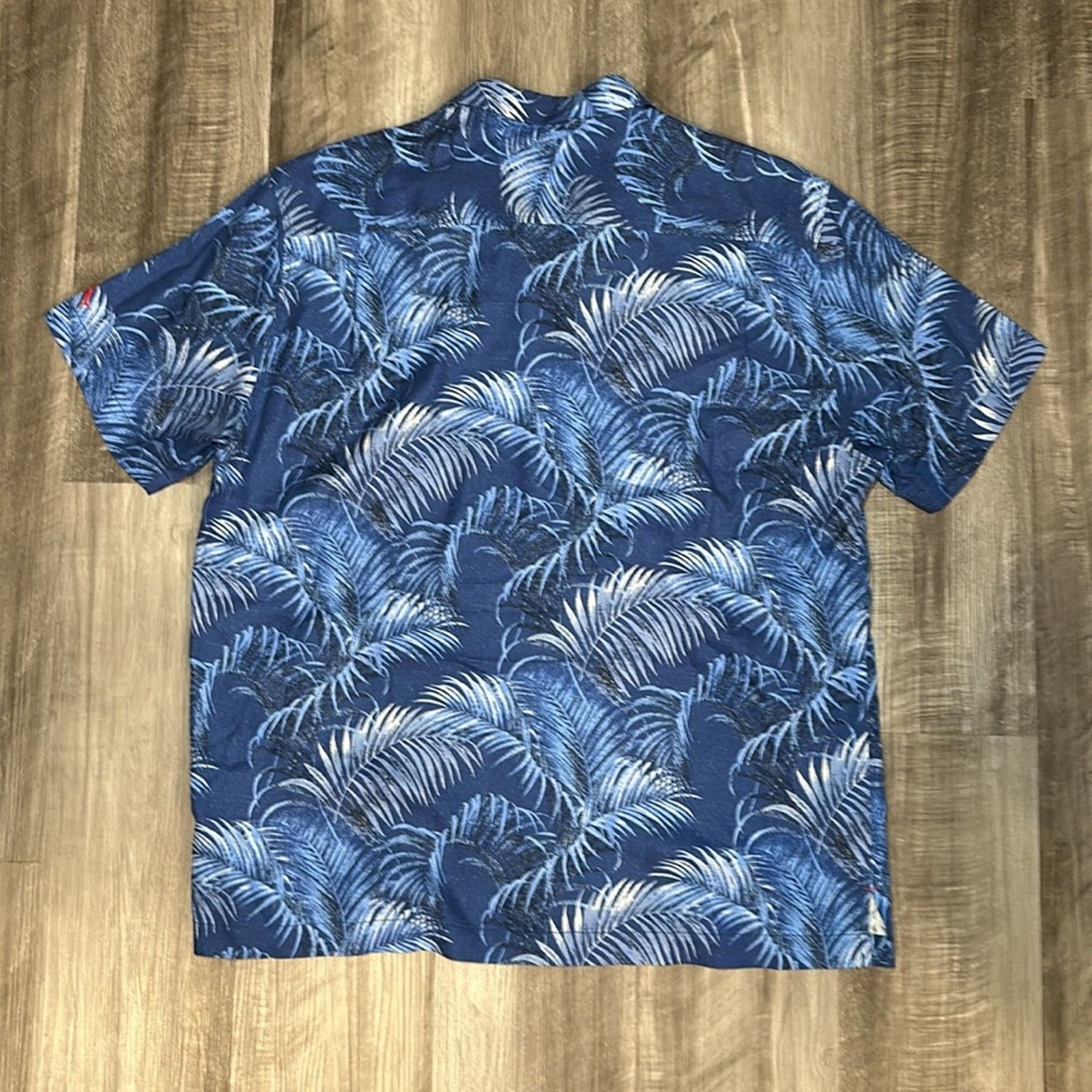 Tommy Bahama Tommy Bahama Football Houston Texans Silk Short Sleeve - XL Size US XL / EU 56 / 4 - 3 Thumbnail