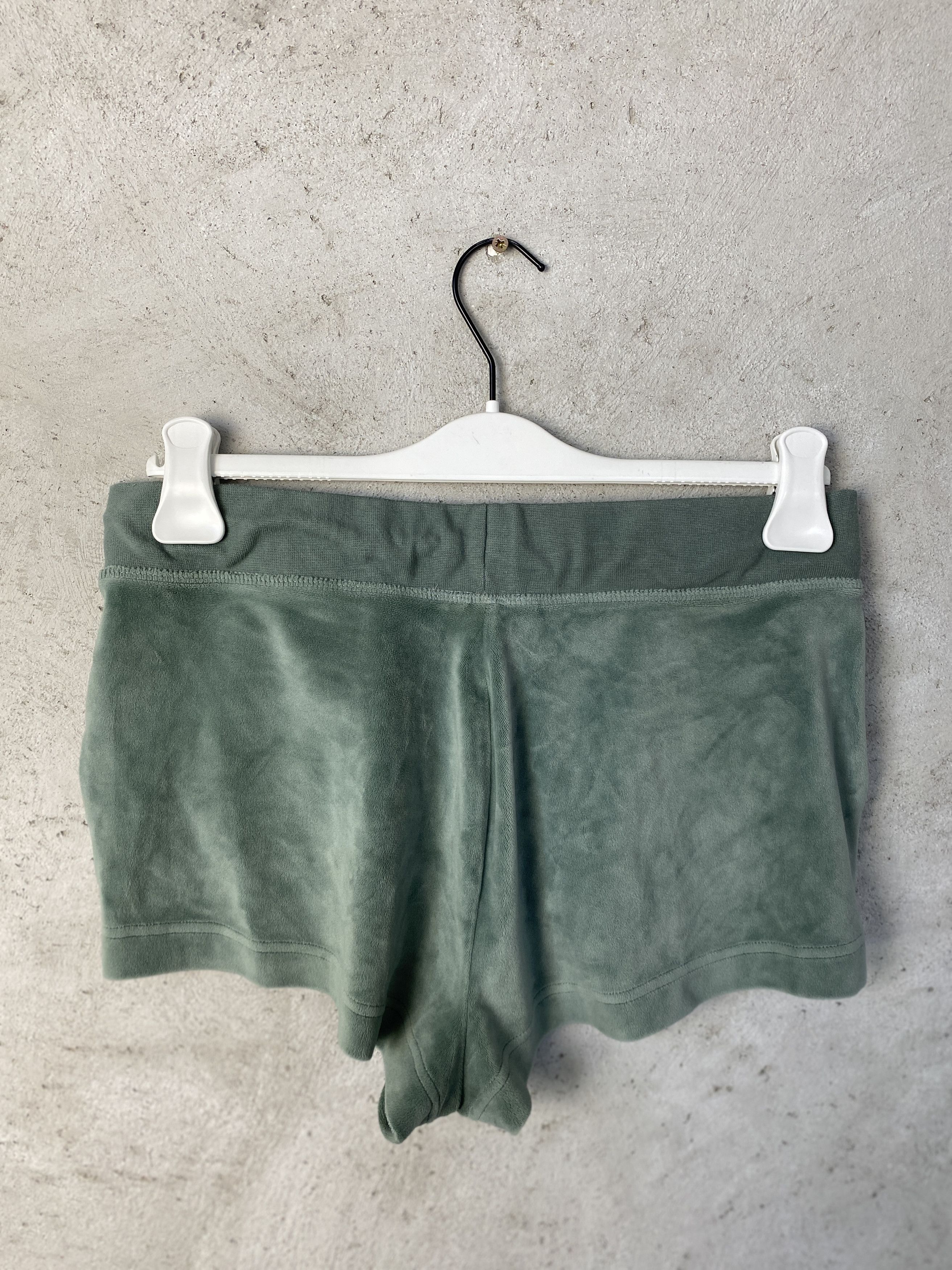 Juicy Couture Juicy Couture mini shorts velvet small logo y2k Size 30" / US 8 / IT 44 - 3 Thumbnail