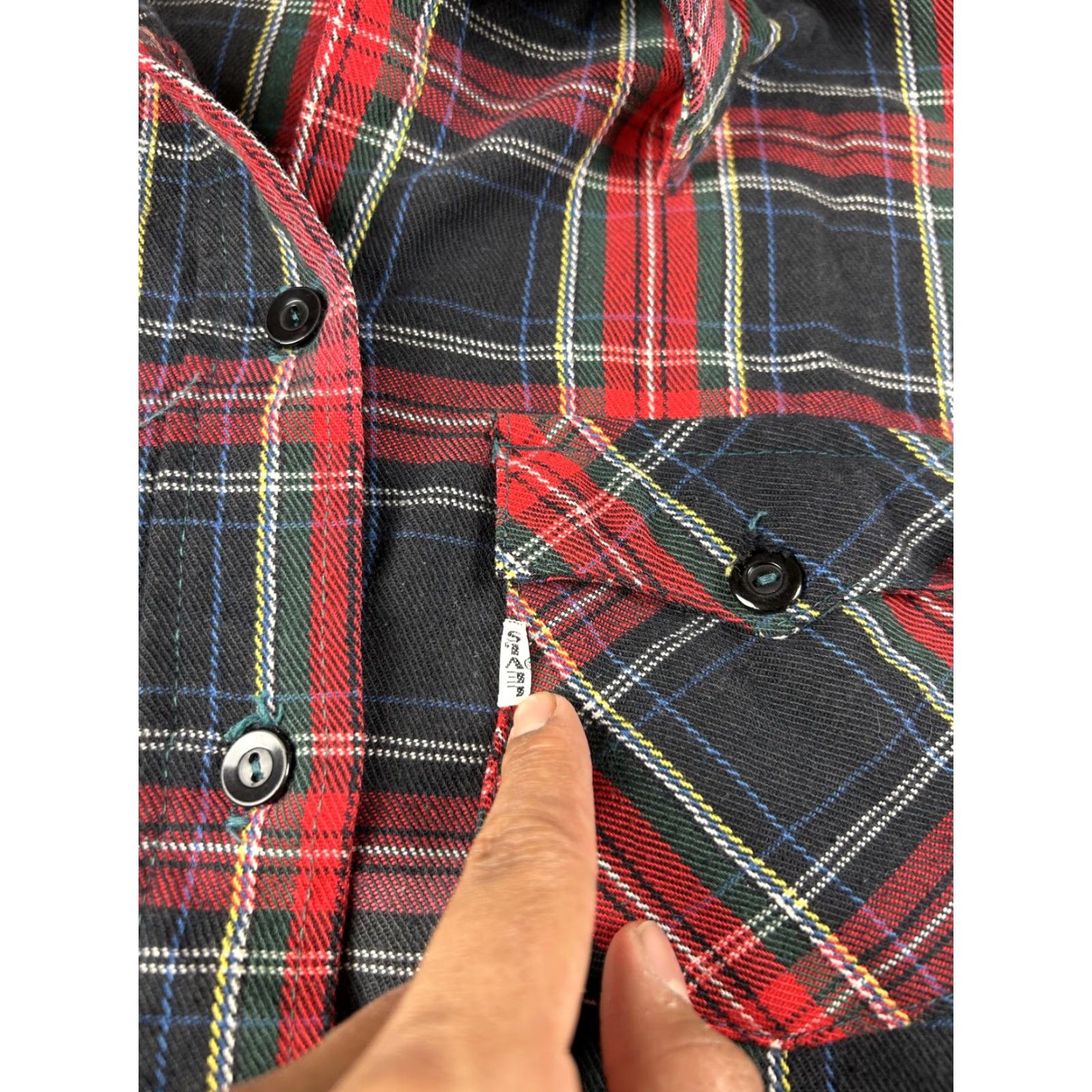 Levi's VINTAGE Levi's Flannel Shirt Mens XS Red Plaid Button-Up Long Sleeve Size XS Regular Size US XS / EU 42 / 0 - 5 Thumbnail