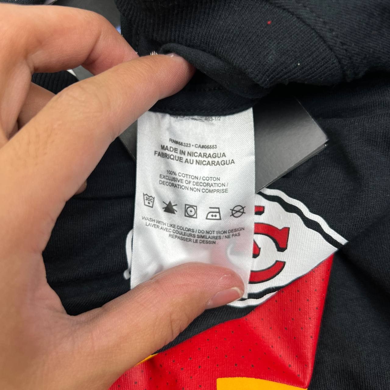 Nike Nike Shirt Men Kansas City Chiefs Mahomes #15 NFL New L Size US L / EU 52-54 / 3 - 5 Thumbnail