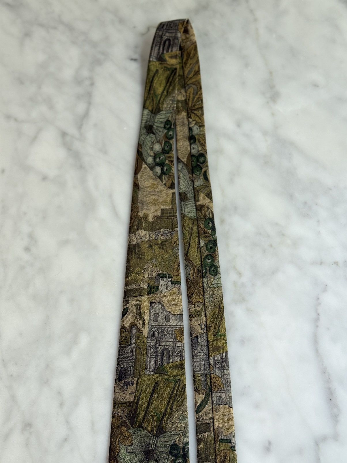 Guy Laroche Guy Laroche Paris Tie Green Gold Neoclassical Ruins 100%Silk Size ONE SIZE - 4 Thumbnail