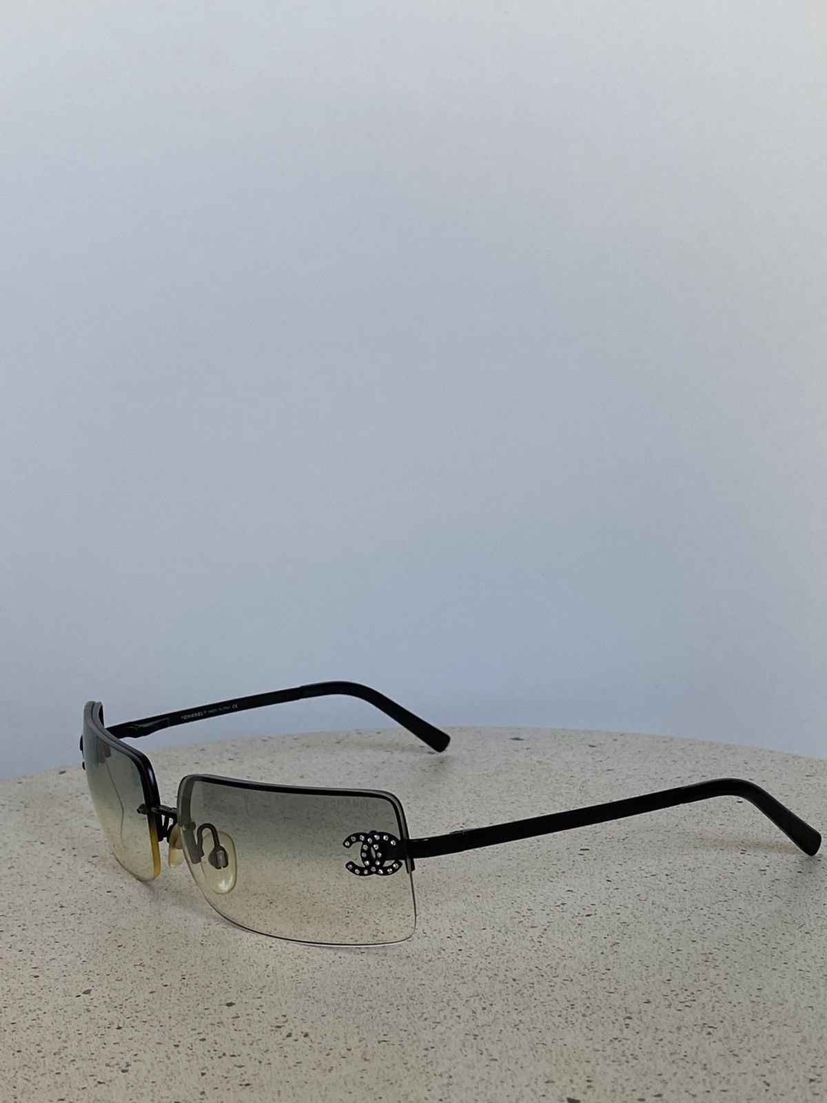 Chanel × Vintage Chanel CC 4104-B sunglasses rhinestones black rimless Size ONE SIZE - 2 Thumbnail