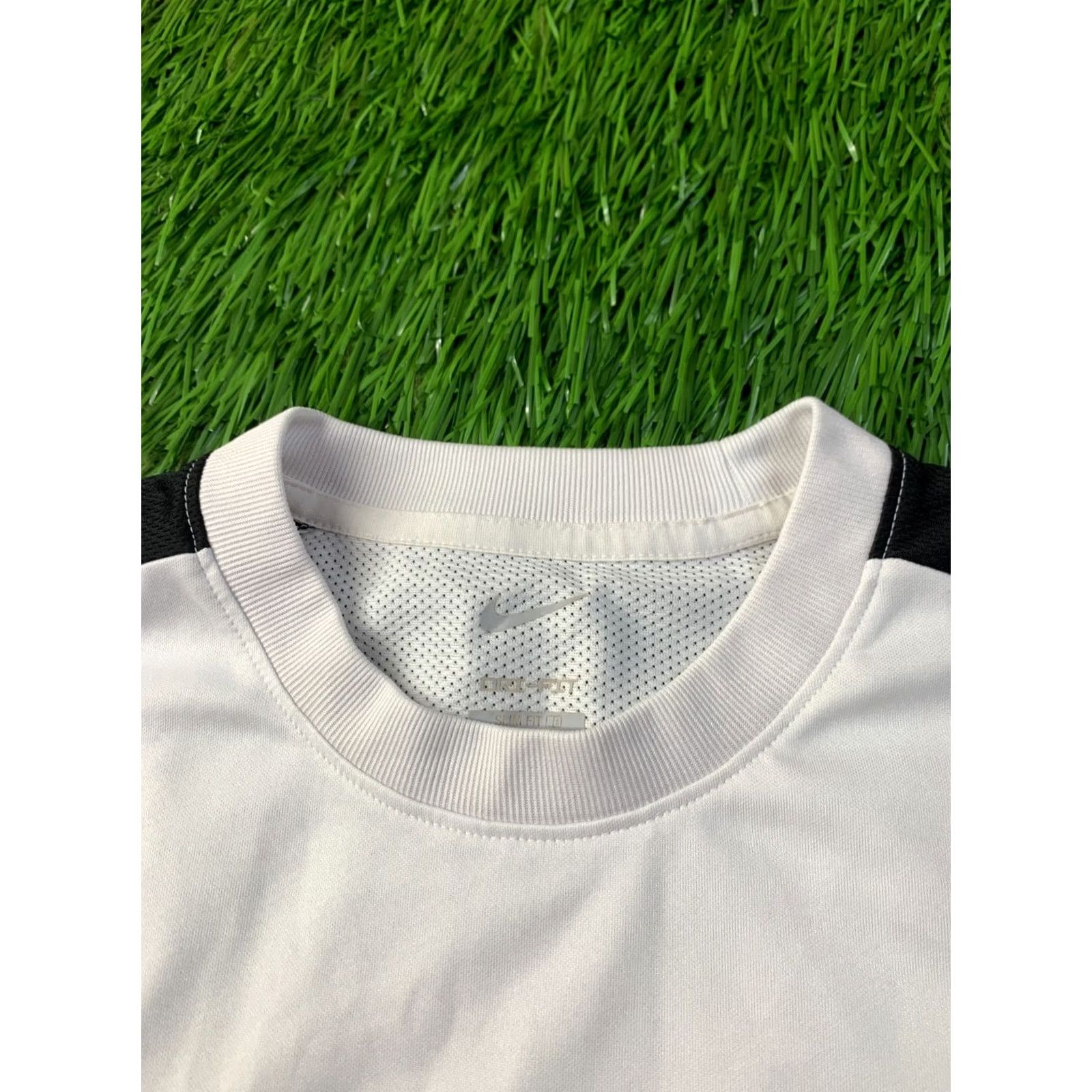 Nike Nike Academy Dri-FIT Shirt Men Football Jersey Tee S Small White and Black size S Size US S / EU 44-46 / 1 - 4 Thumbnail