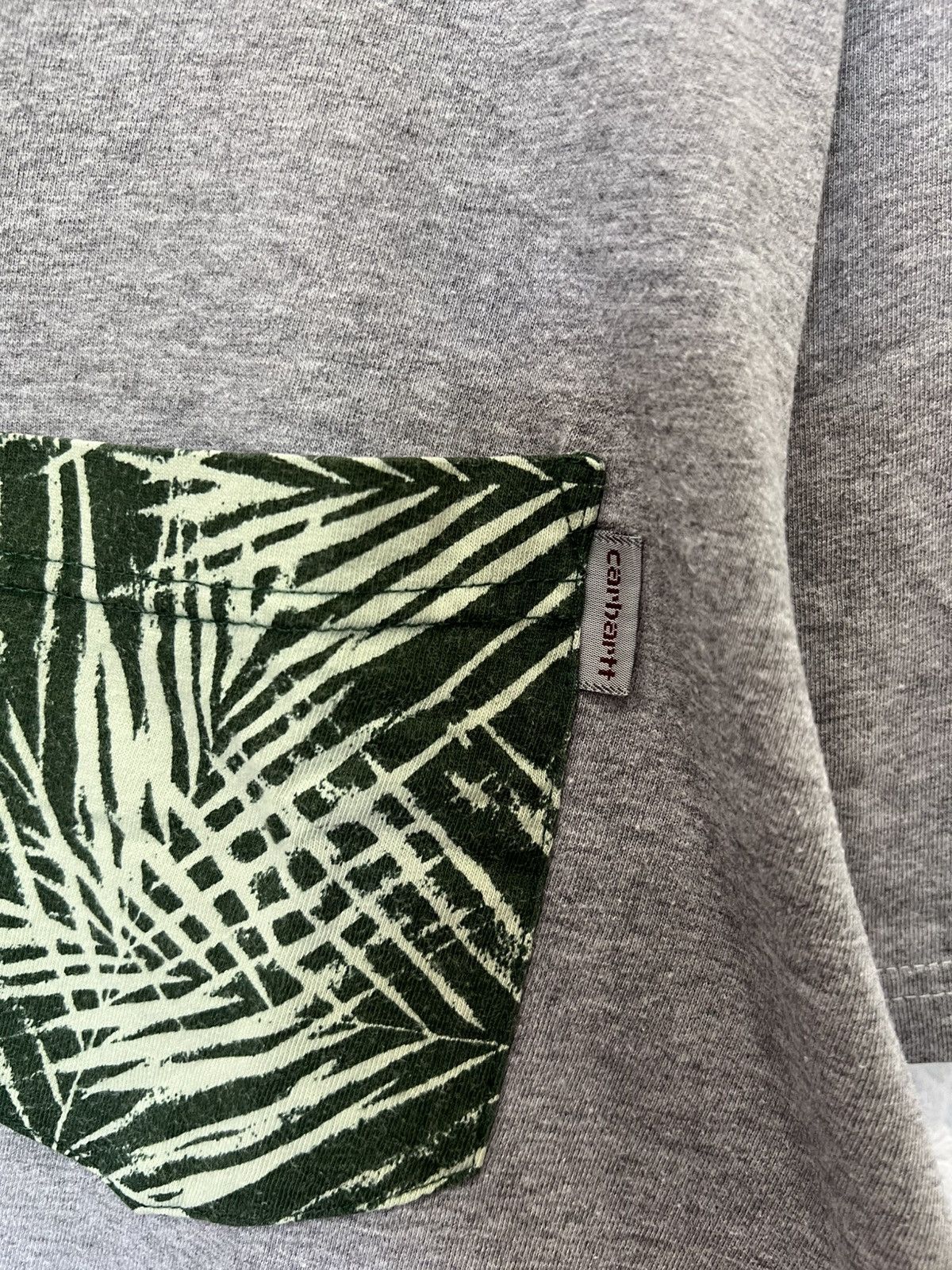 Carhartt Wip Vintage Carhartt WIP T-Shirt Tee Size US L / EU 52-54 / 3 - 4 Thumbnail