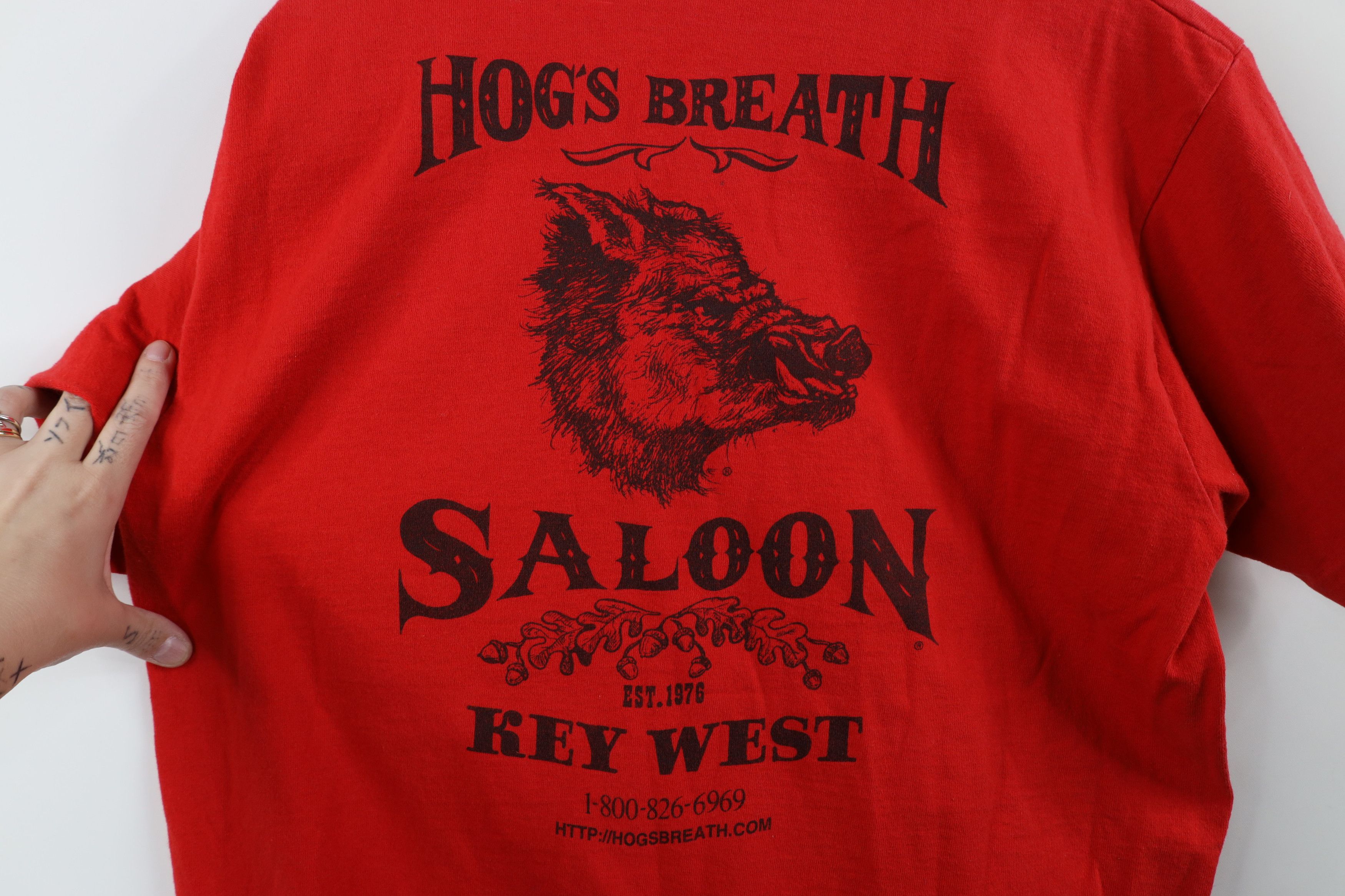 Vintage Vintage 90s Streetwear Breath Saloon T-Shirt Red Cotton USA Size US L / EU 52-54 / 3 - 9 Thumbnail