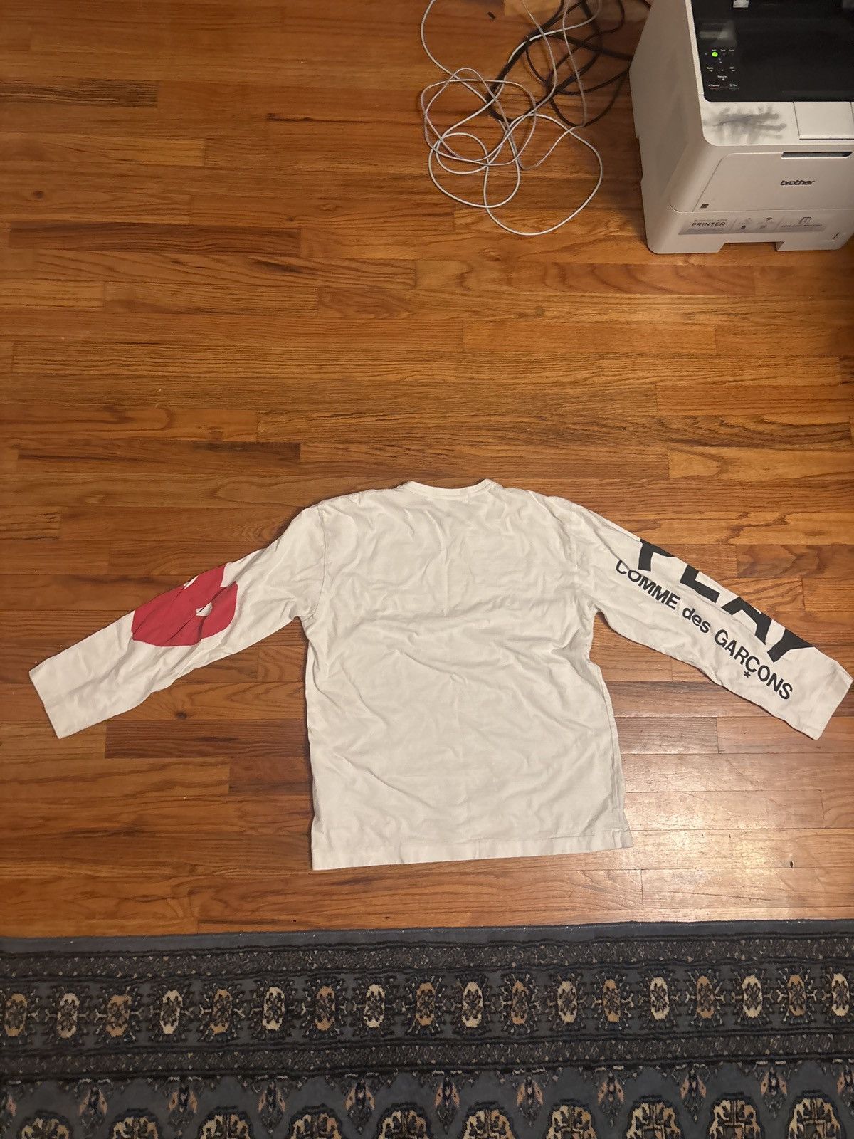 Comme des Garcons PLAY CDG PLAY LONGSLEEVE SIZE LARGE FITS LIKE A SMALL-MEDIUM Size US S / EU 44-46 / 1 - 2 Thumbnail