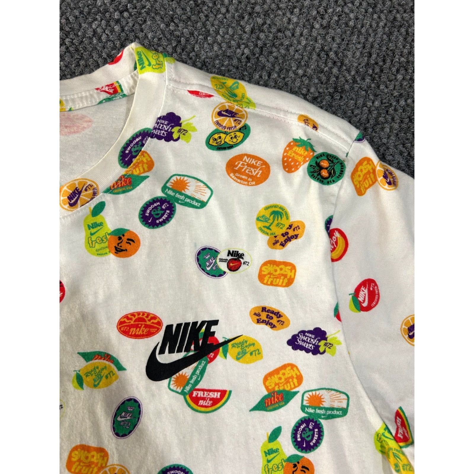 Nike Nike shirt Mens Large White graphic tee all over print retro sports Dri-FIT logo short sleeve crew neck cotton Size US L / EU 52-54 / 3 - 5 Thumbnail