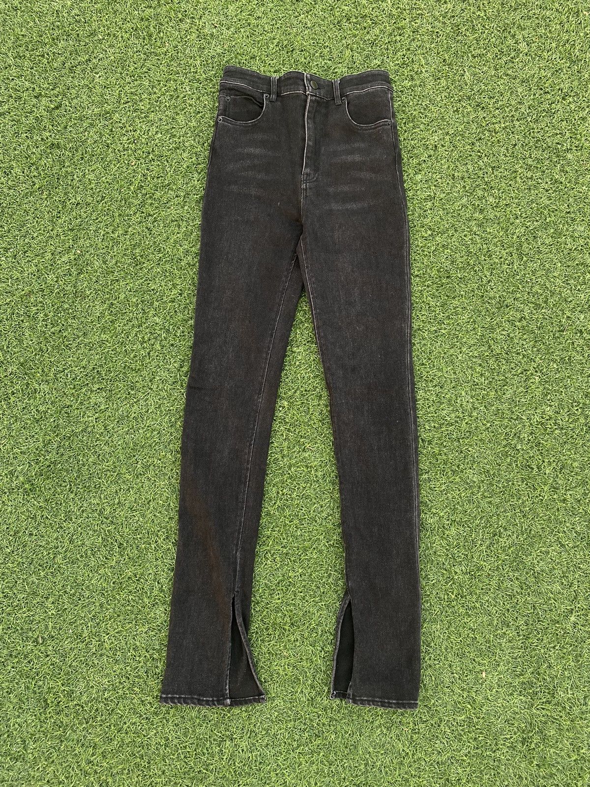 Alexander Wang ALEXANDER WANG DARK SPLIT HEM JEANS Size 25" / US 0 / IT 36 - 4 Thumbnail